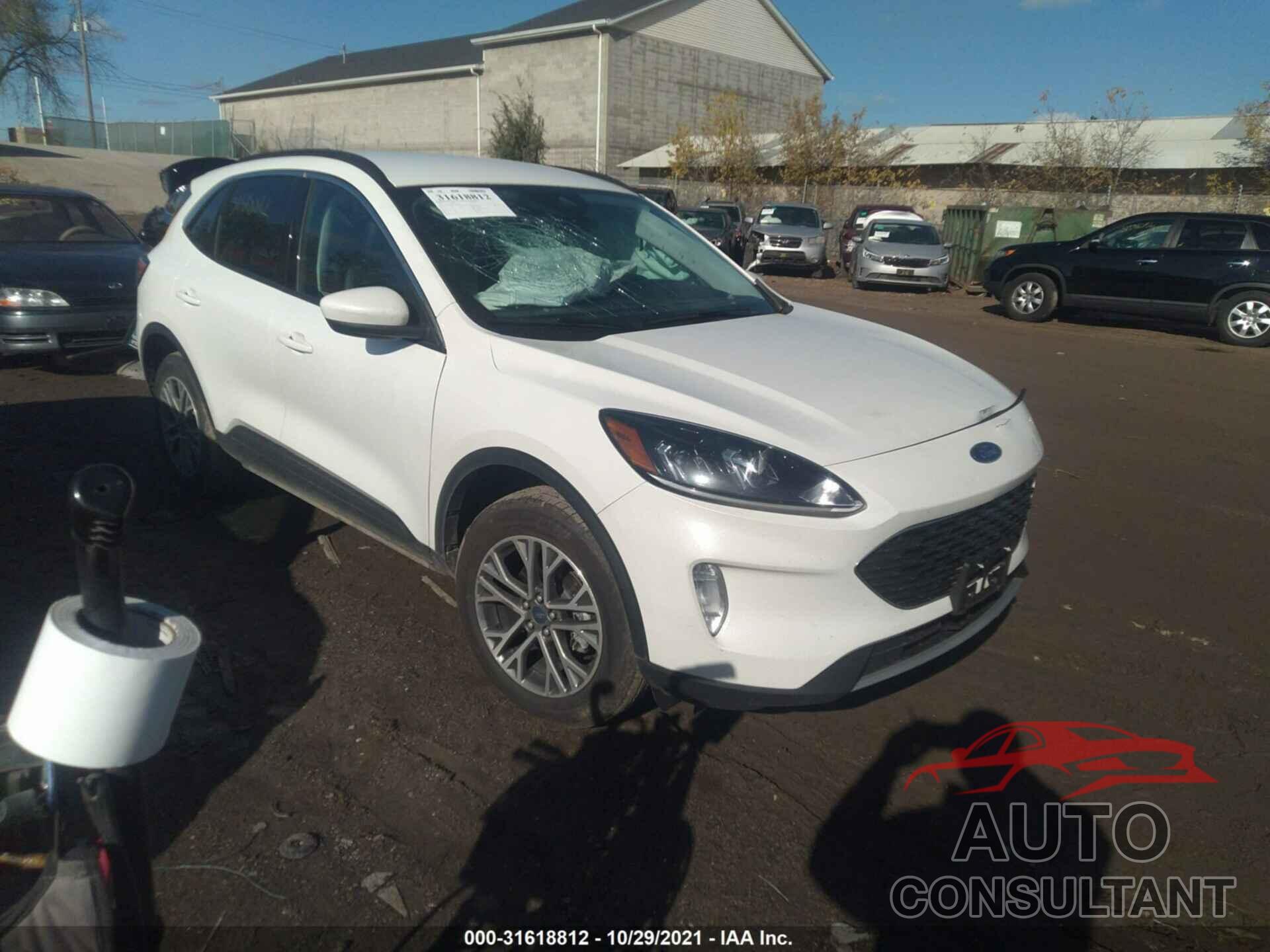 FORD ESCAPE 2021 - 1FMCU9H69MUA31014
