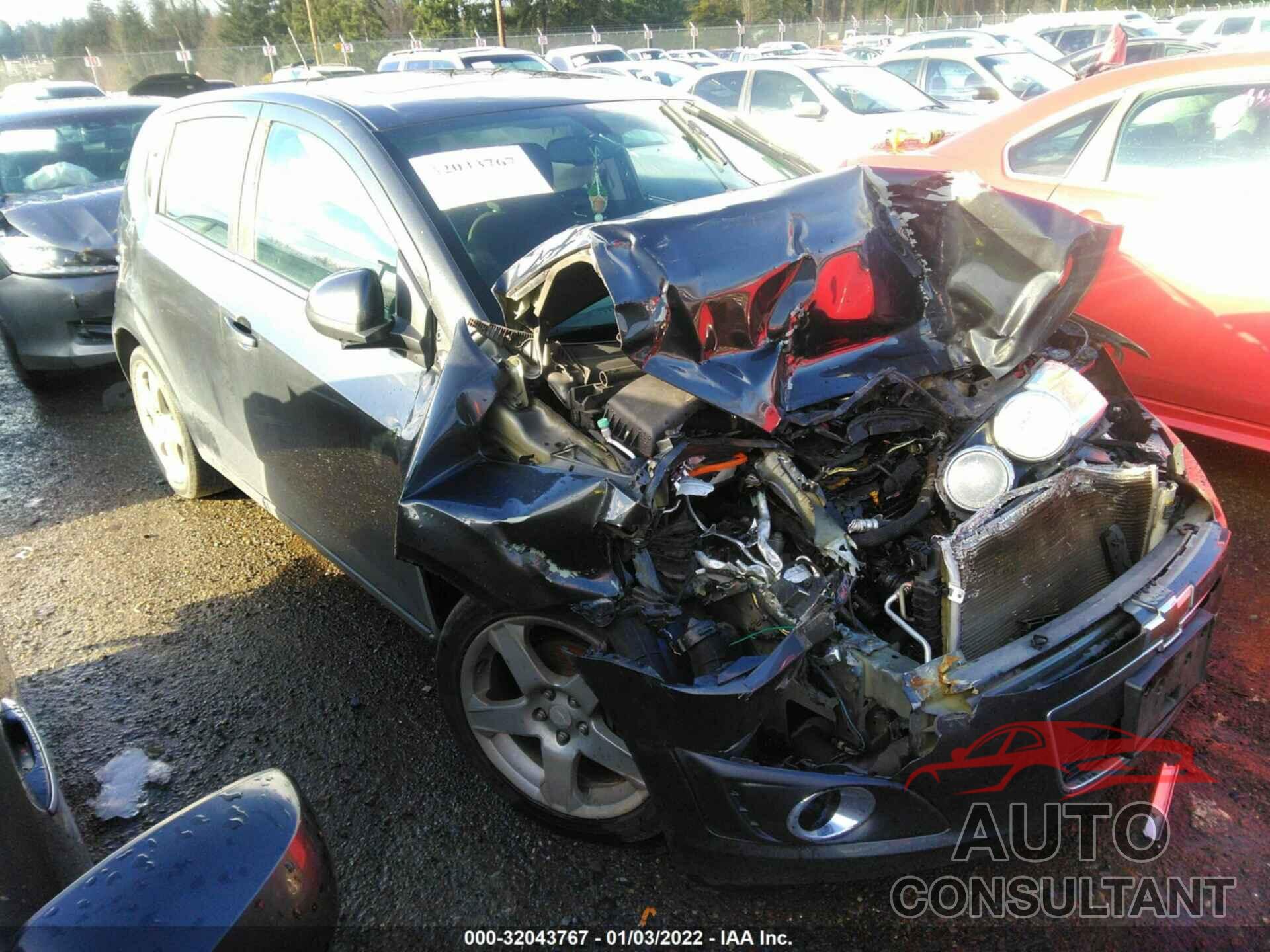CHEVROLET SONIC 2016 - 1G1JC6SBXG4130506