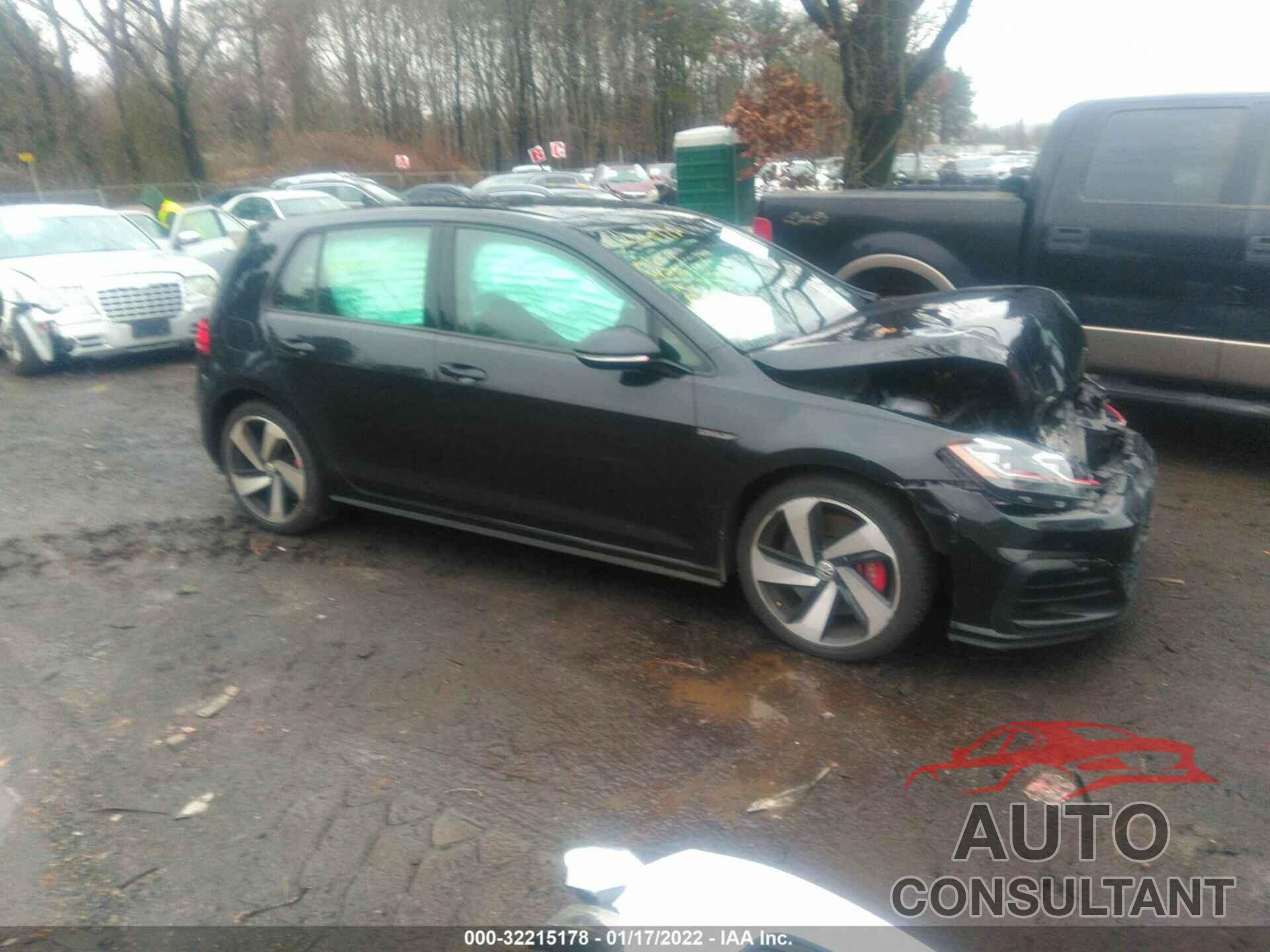 VOLKSWAGEN GOLF GTI 2018 - 3VW547AU8JM281478