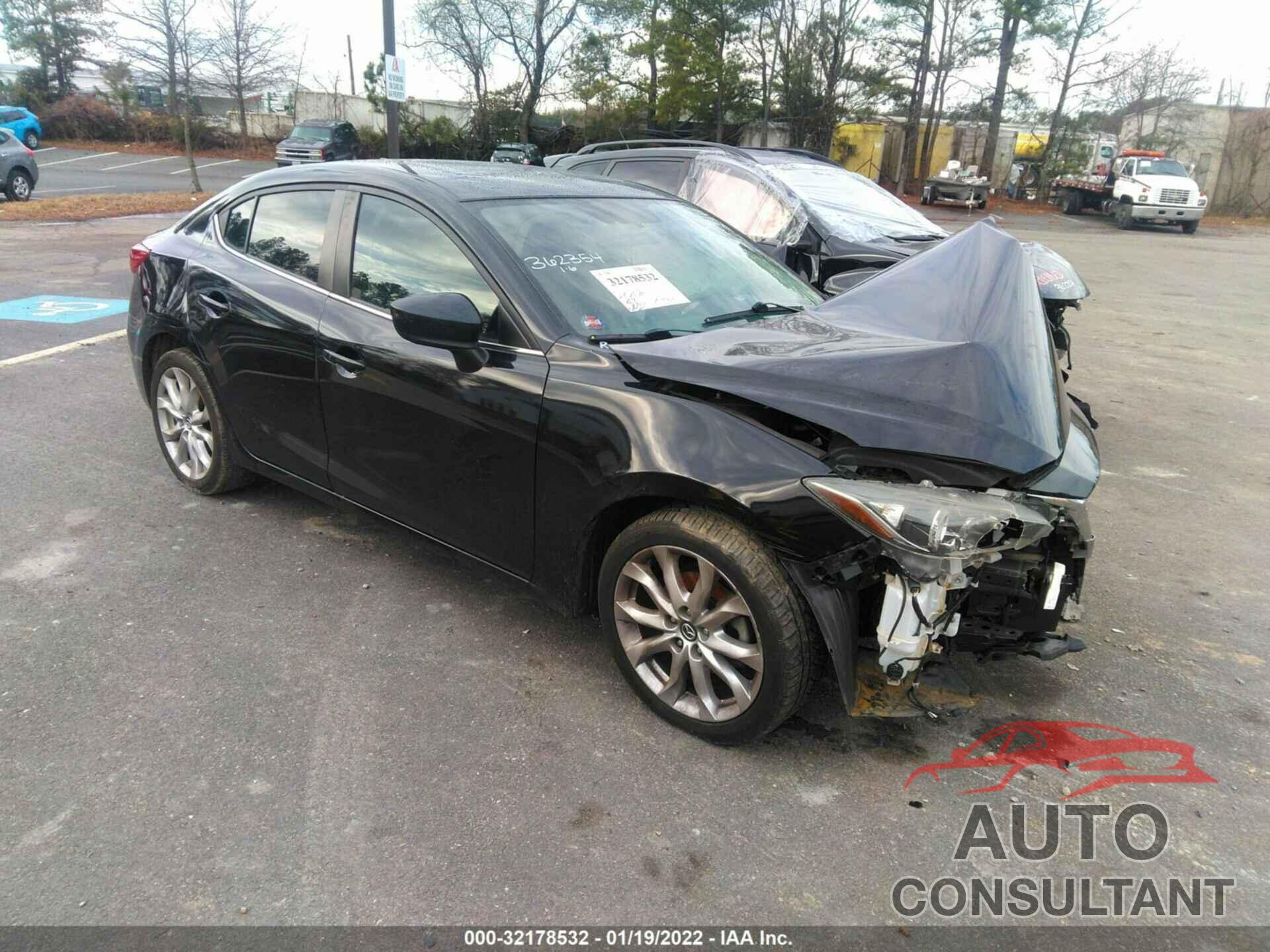 MAZDA MAZDA3 2016 - JM1BM1W33G1319093