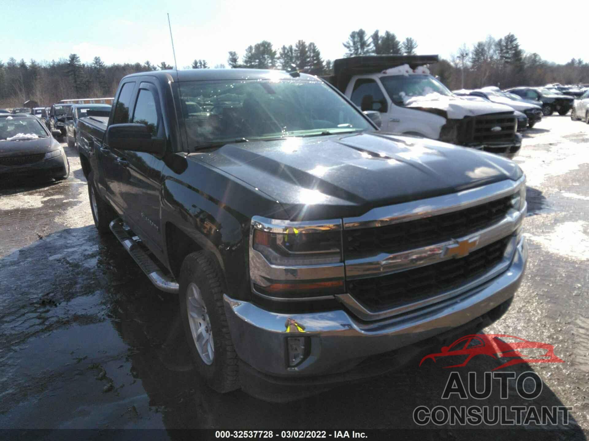 CHEVROLET SILVERADO 1500 2017 - 1GCVKREC8HZ182884