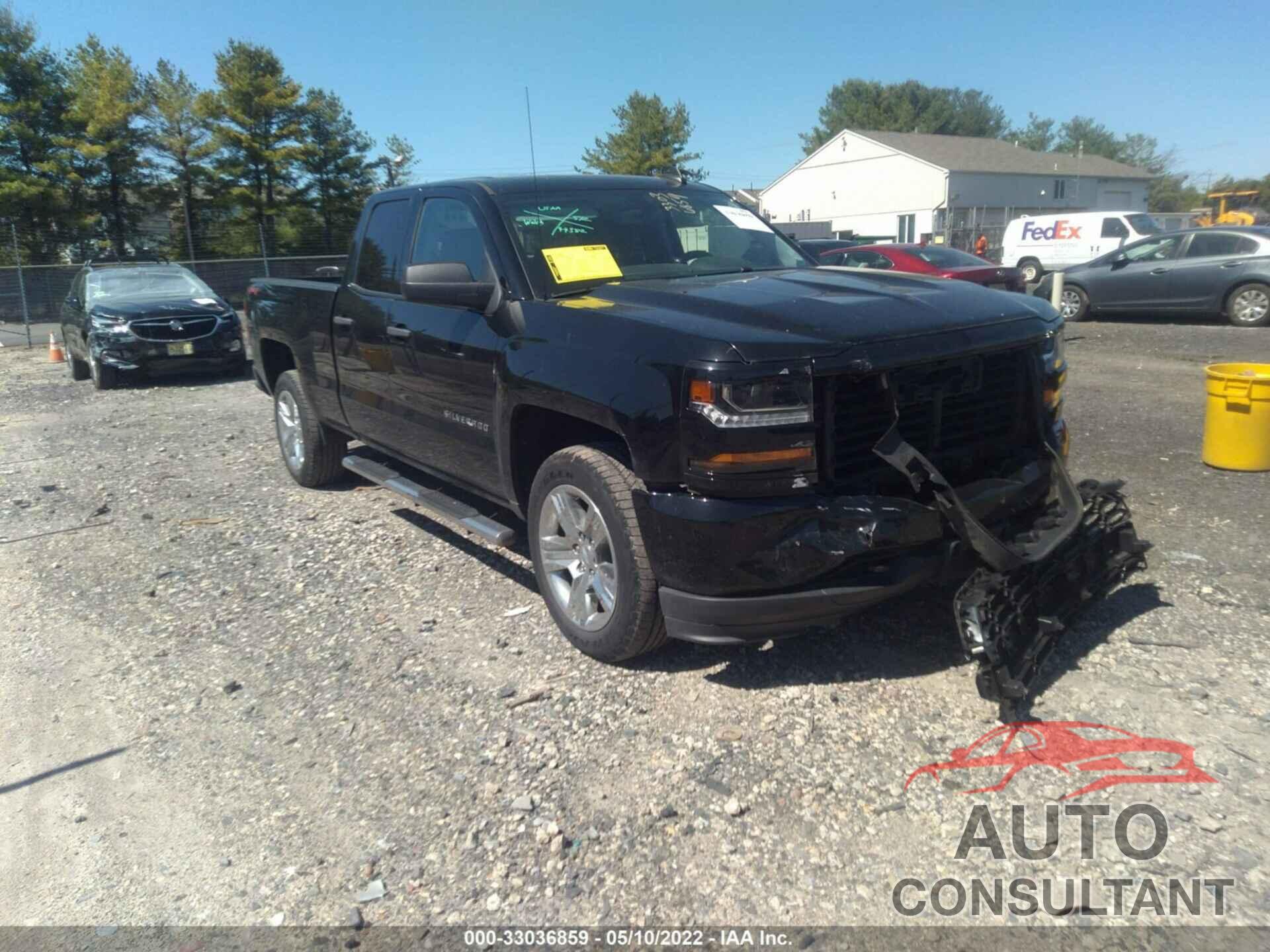 CHEVROLET SILVERADO 1500 2018 - 1GCVKPEC1JZ263610