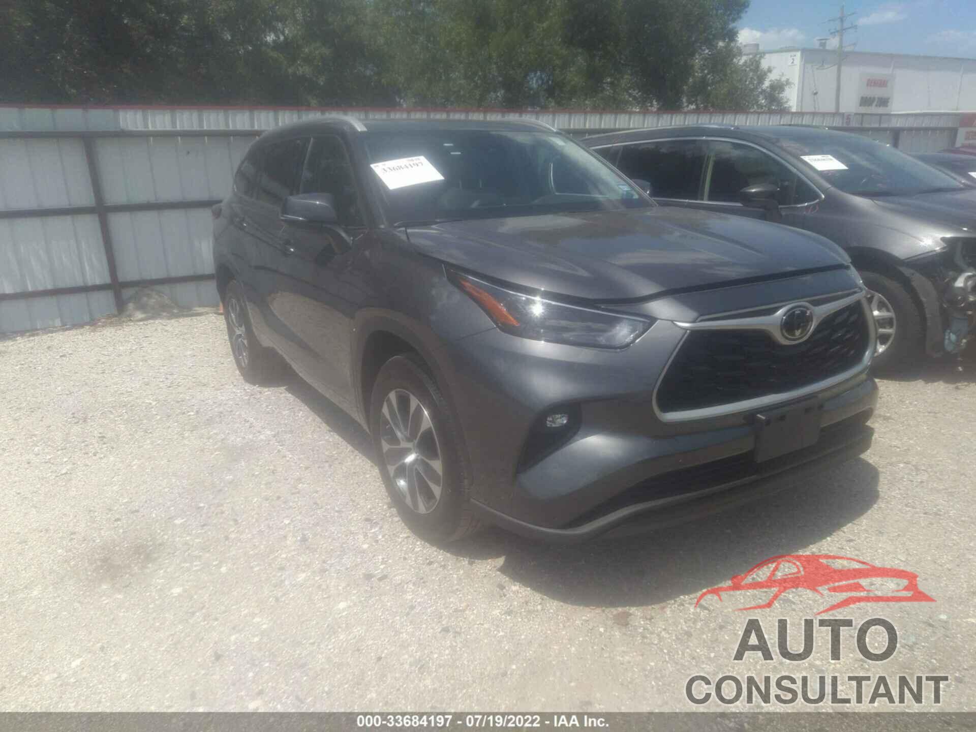 TOYOTA HIGHLANDER 2022 - 5TDGZRAH6NS551096