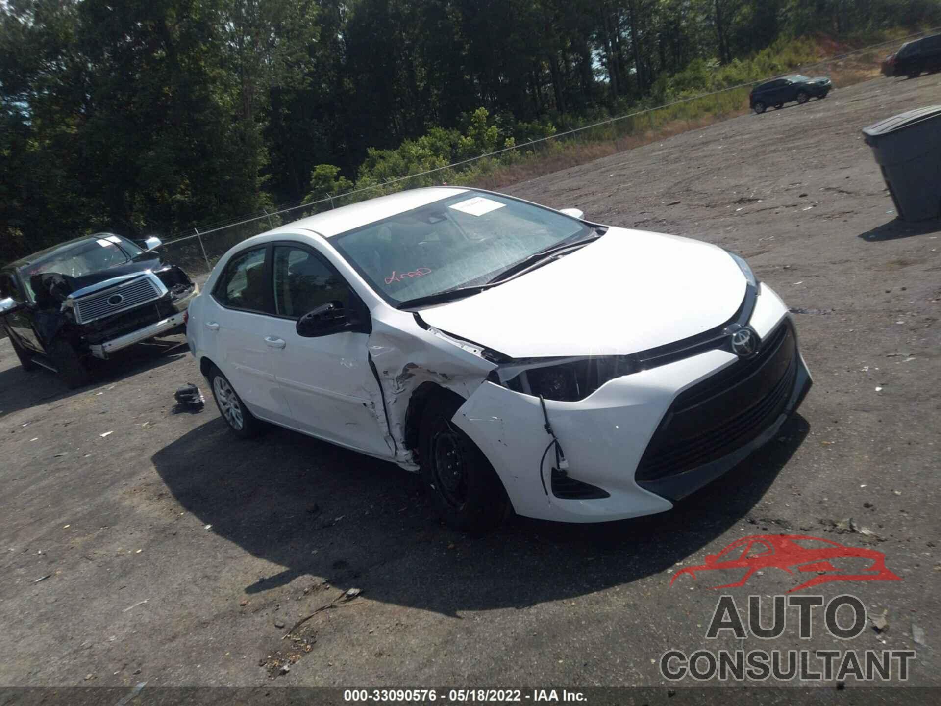 TOYOTA COROLLA 2018 - 5YFBURHE3JP819884
