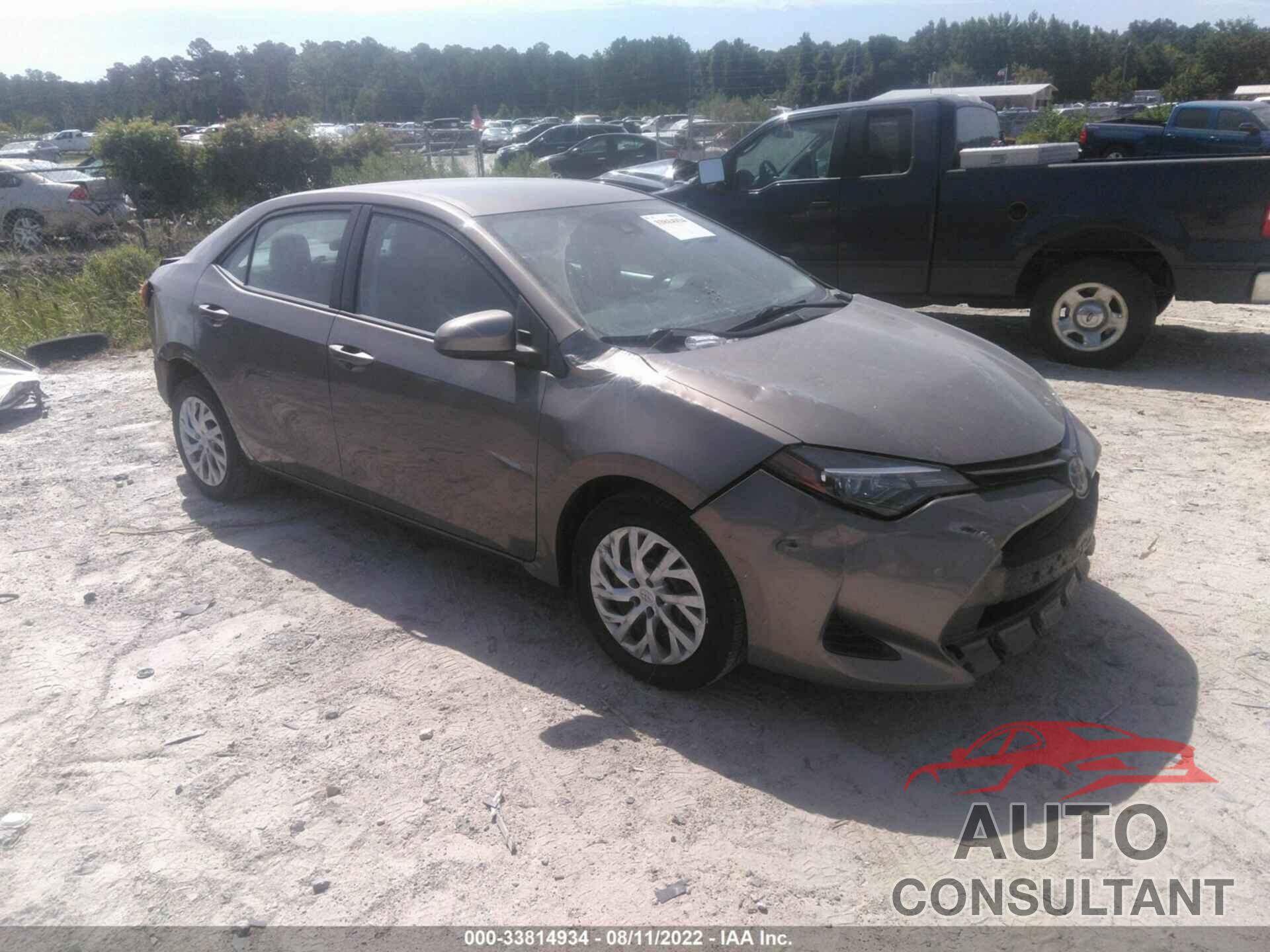 TOYOTA COROLLA 2018 - 5YFBURHE0JP801391