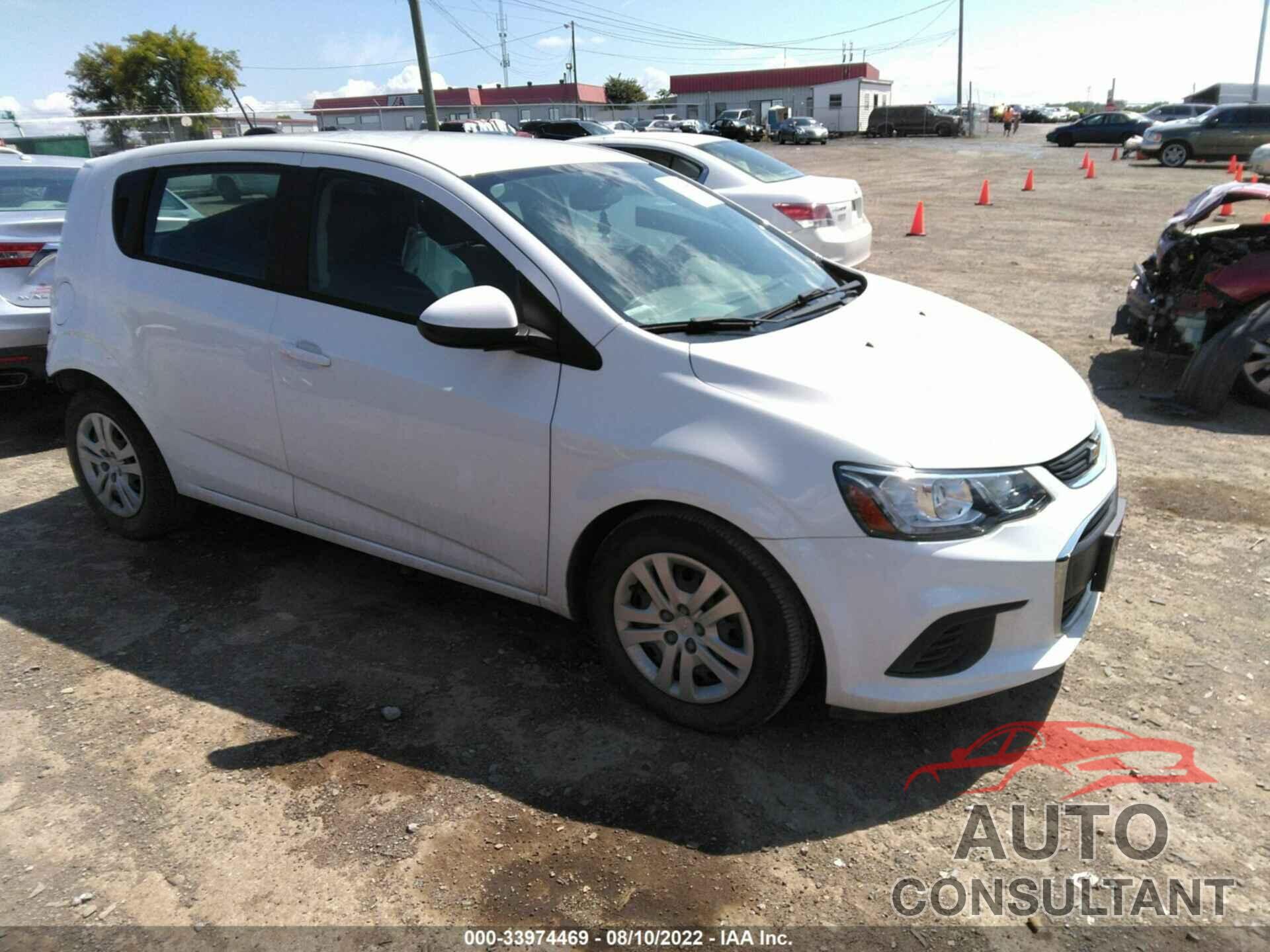 CHEVROLET SONIC 2017 - 1G1JG6SH7H4175039