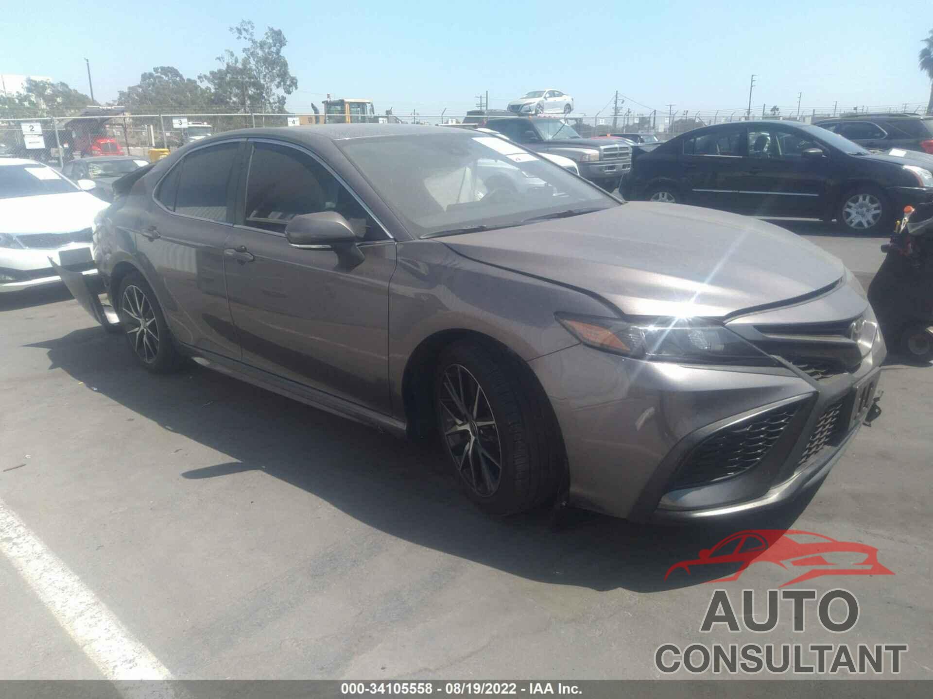 TOYOTA CAMRY 2022 - 4T1G11AK9NU621833