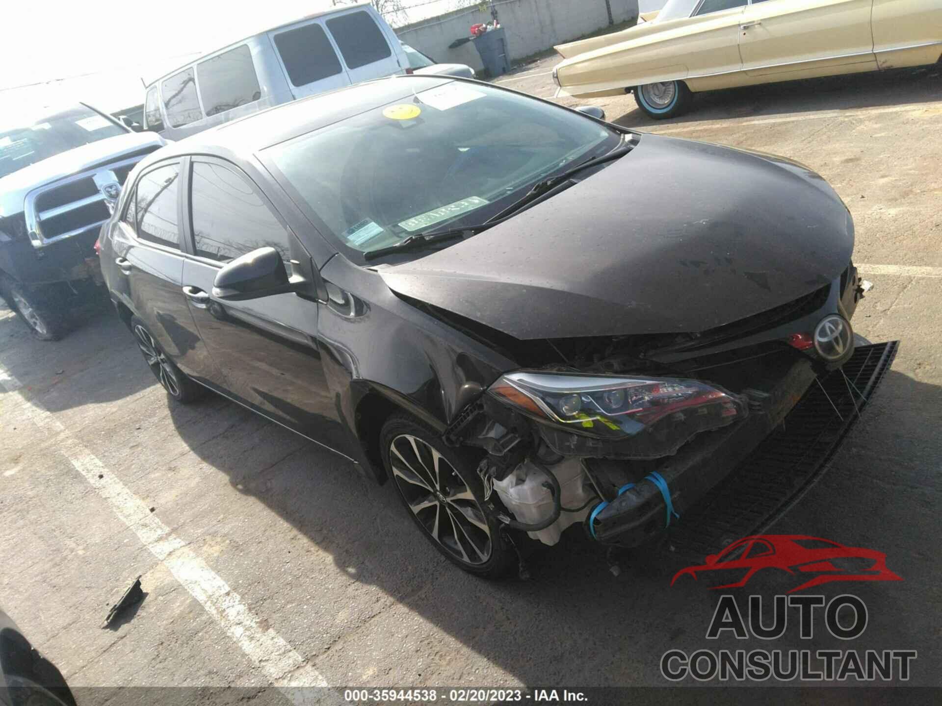 TOYOTA COROLLA 2018 - 5YFBURHE2JP790863