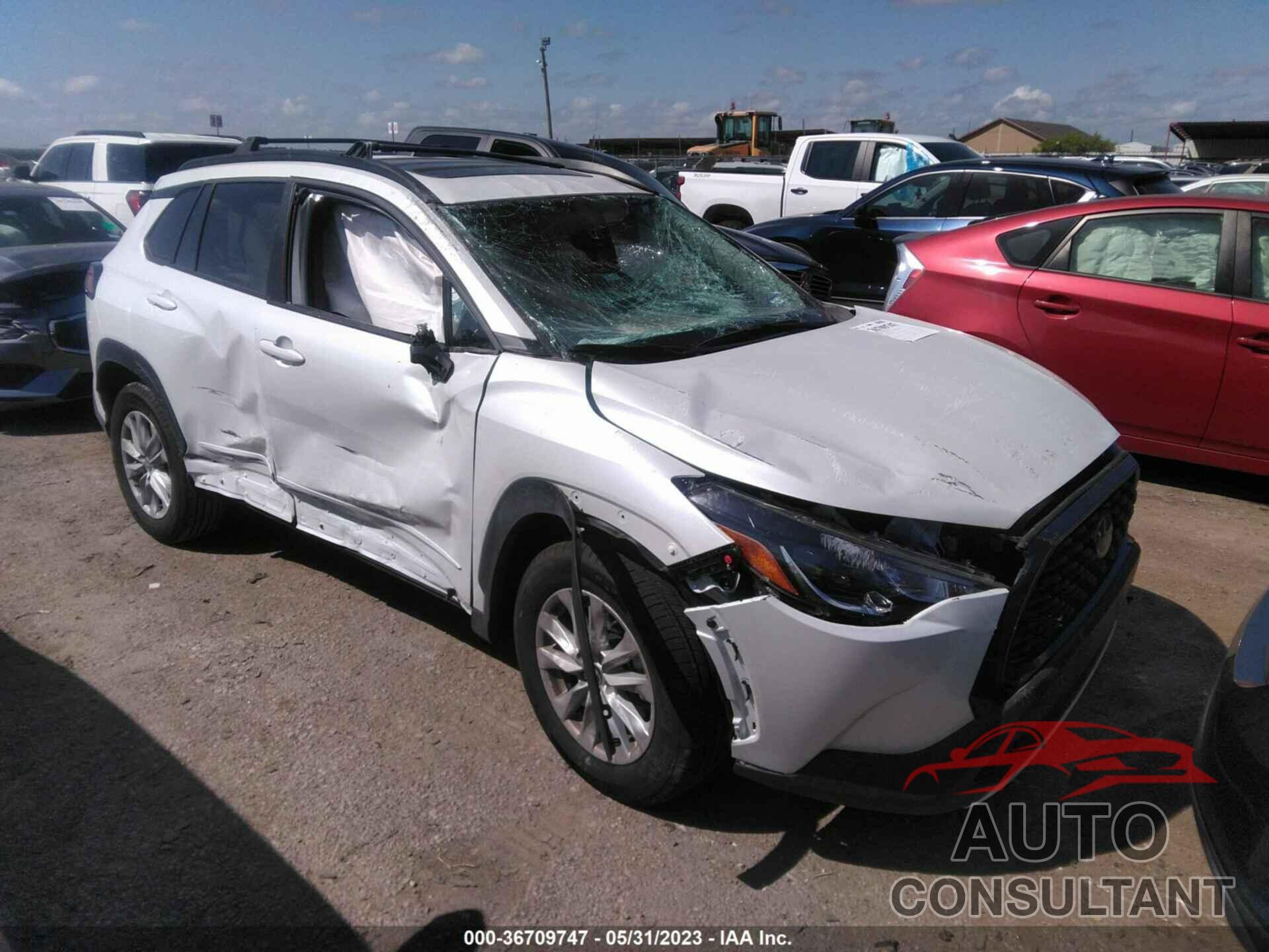 TOYOTA COROLLA CROSS 2022 - 7MUBAABG7NV035604