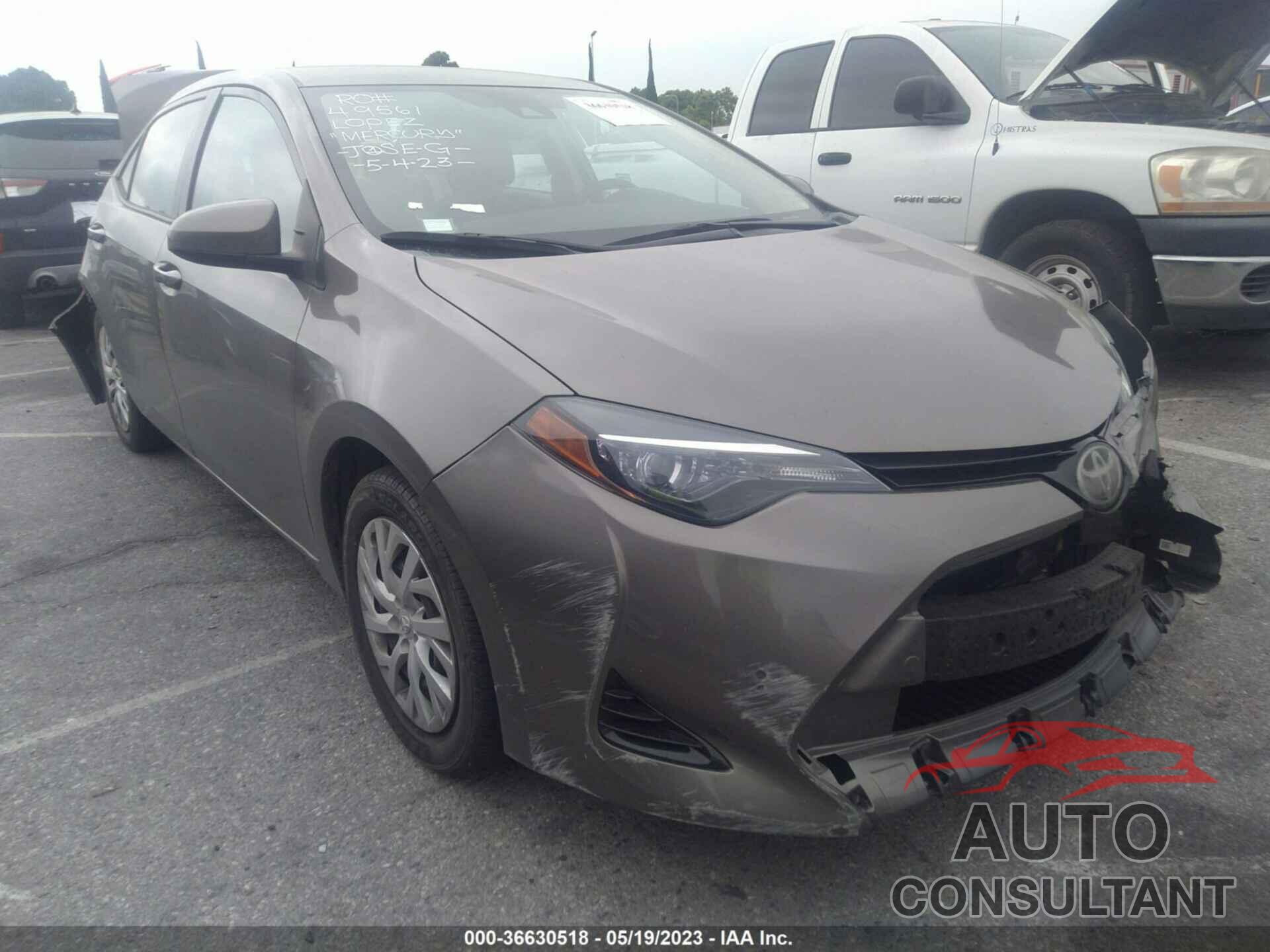 TOYOTA COROLLA 2018 - 5YFBURHE2JP746961