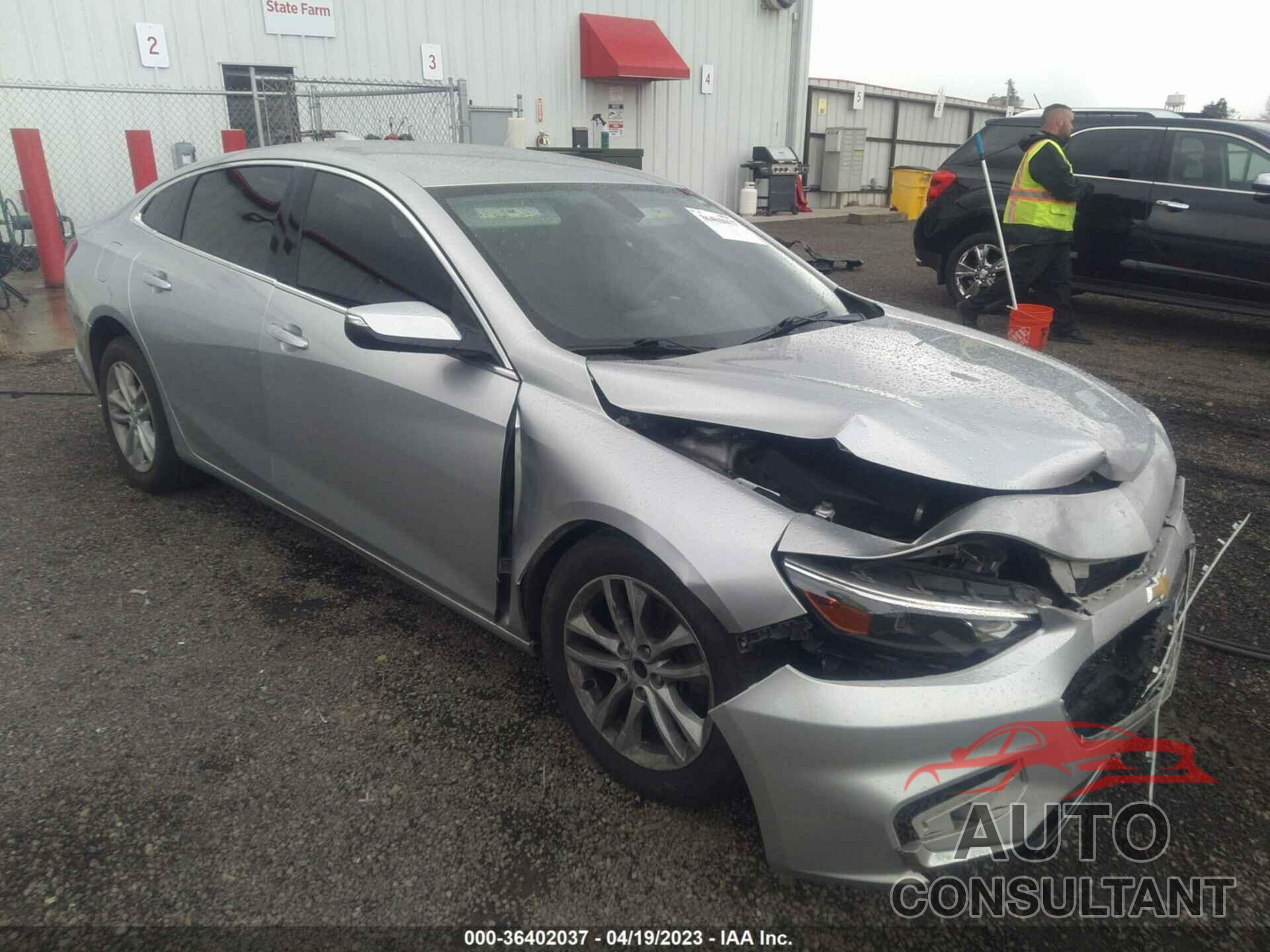 CHEVROLET MALIBU 2016 - 1G1ZE5STXGF239908