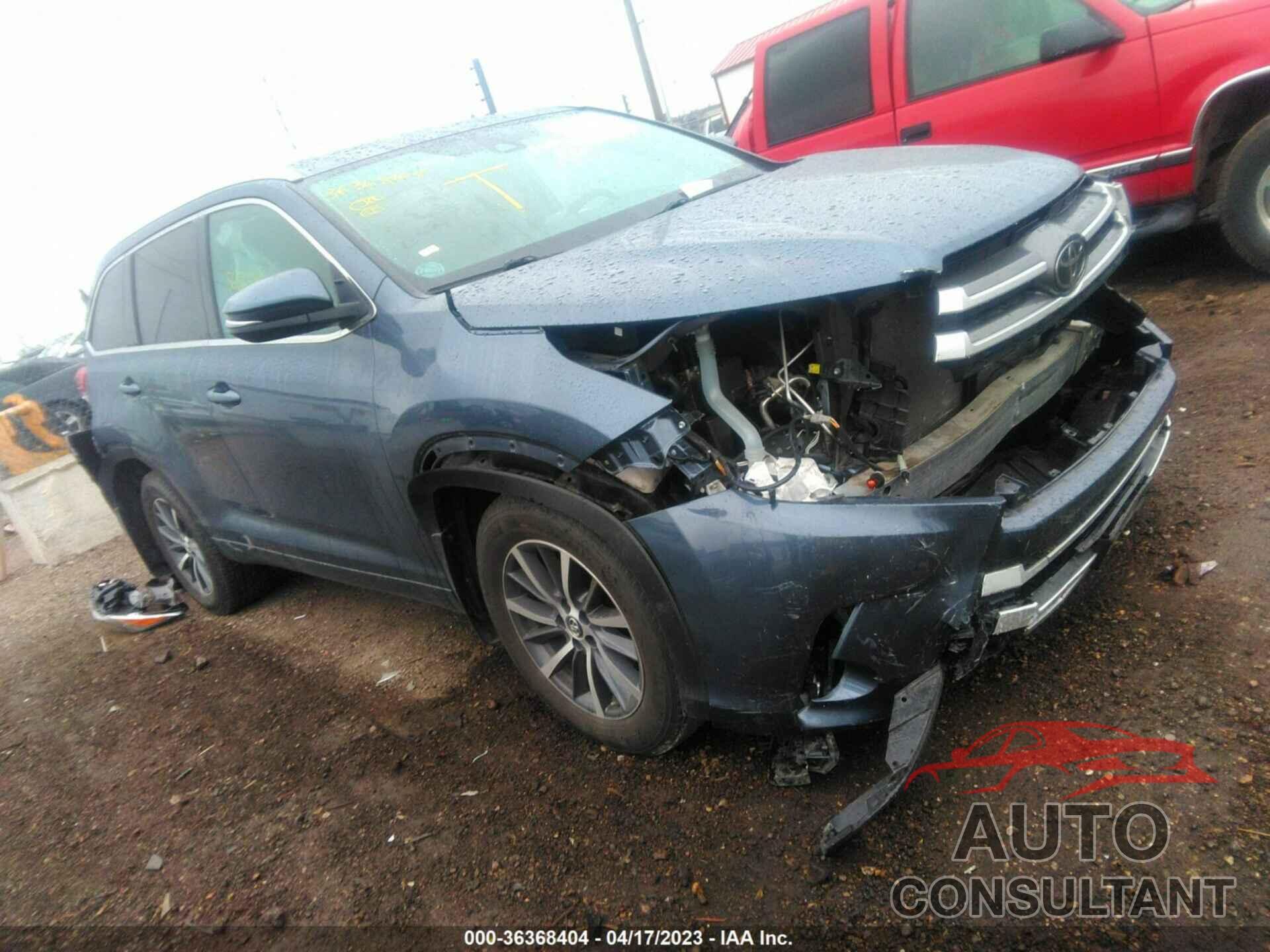 TOYOTA HIGHLANDER 2018 - 5TDJZRFH5JS830922
