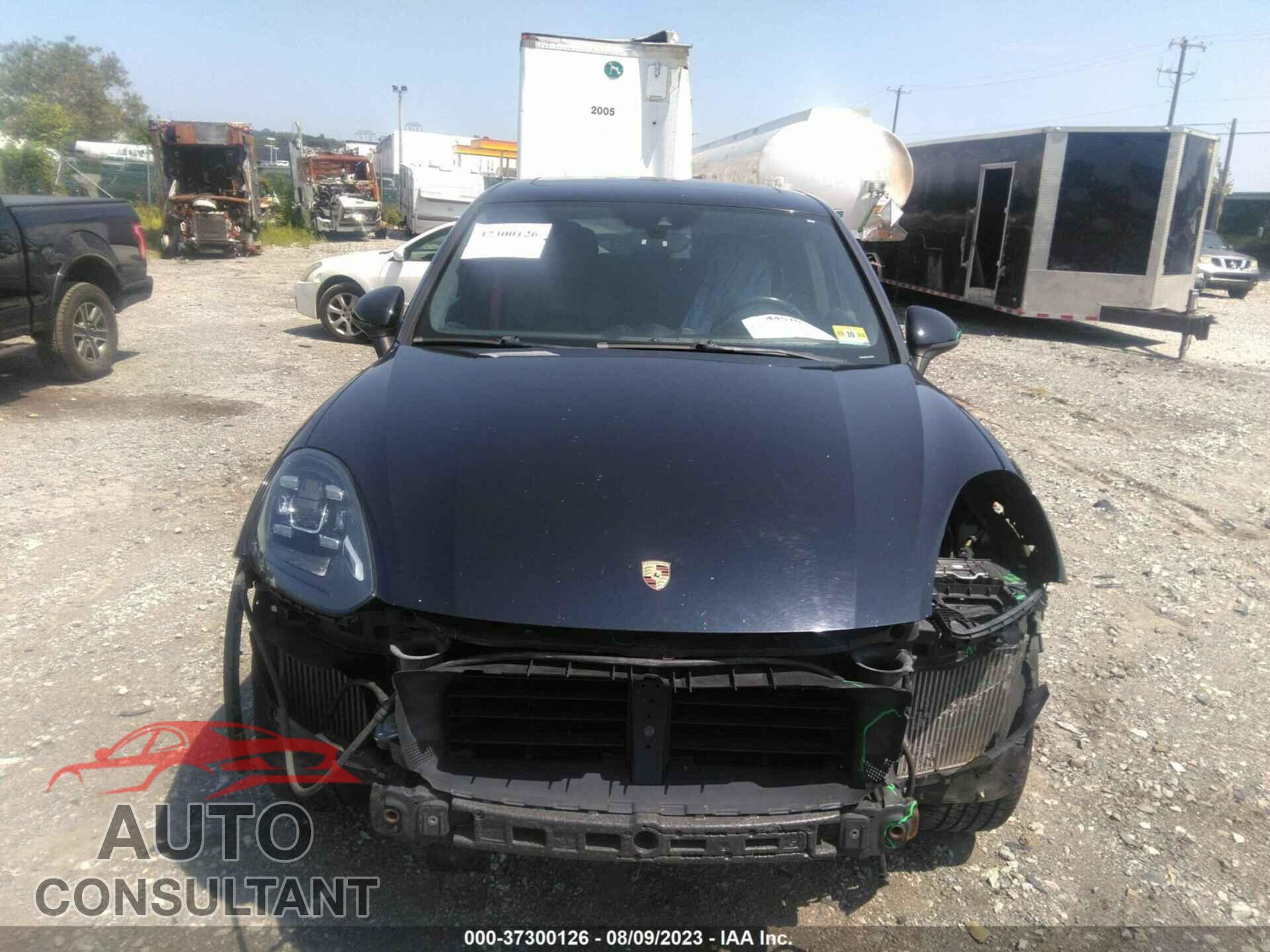 PORSCHE CAYENNE 2016 - WP1AD2A22GLA77934