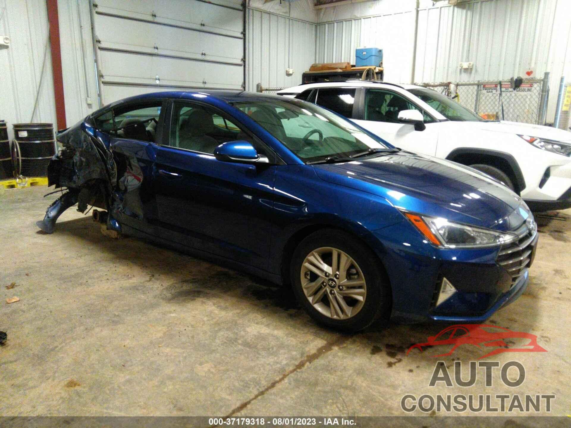 HYUNDAI ELANTRA 2019 - 5NPD84LF9KH458157