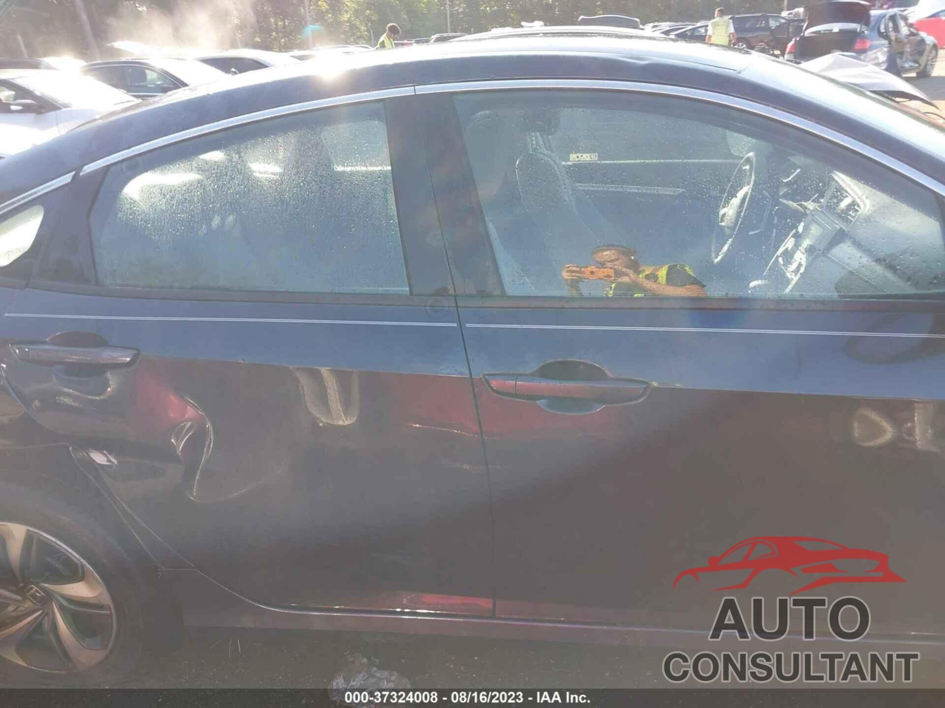 HONDA CIVIC 2019 - 2HGFC2F67KH523489