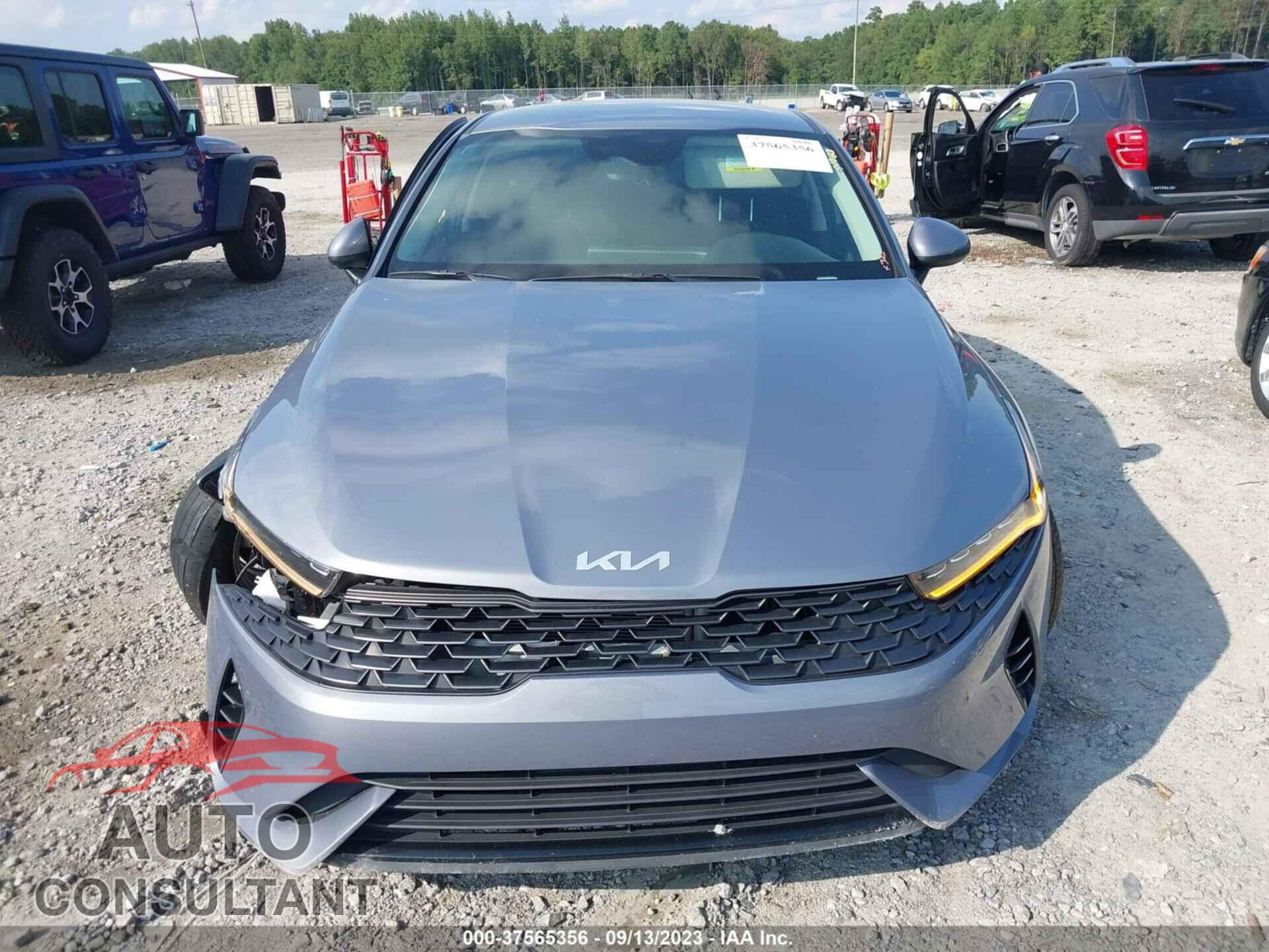 KIA K5 2022 - 5XXG14J29NG088409