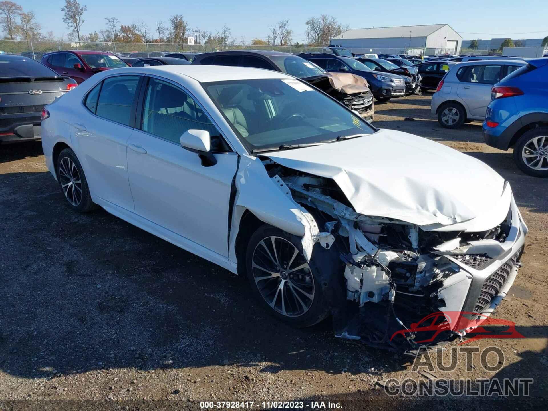 TOYOTA CAMRY 2020 - 4T1G11AK8LU870539