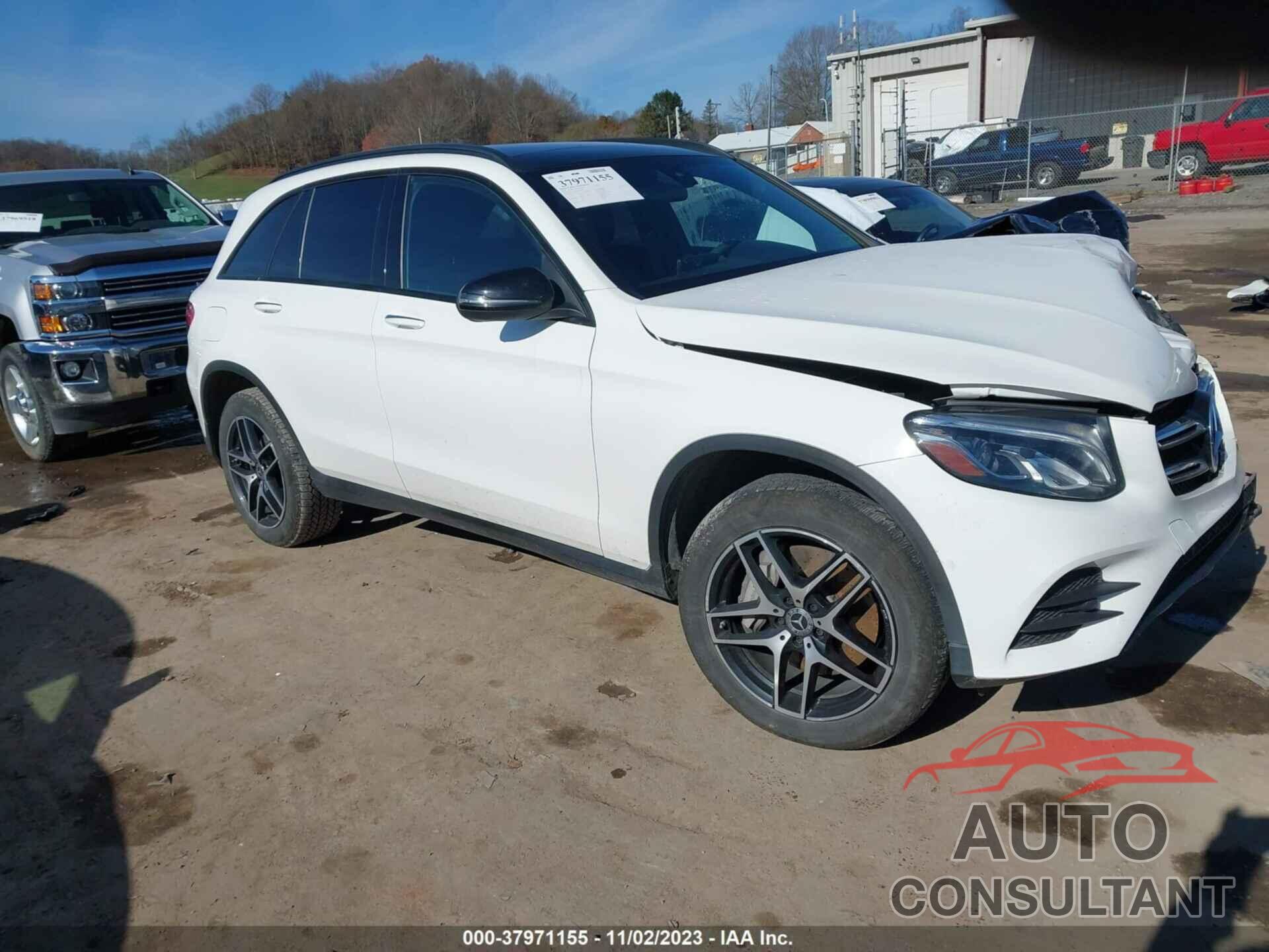 MERCEDES-BENZ GLC 300 2018 - WDC0G4KB1JV110555