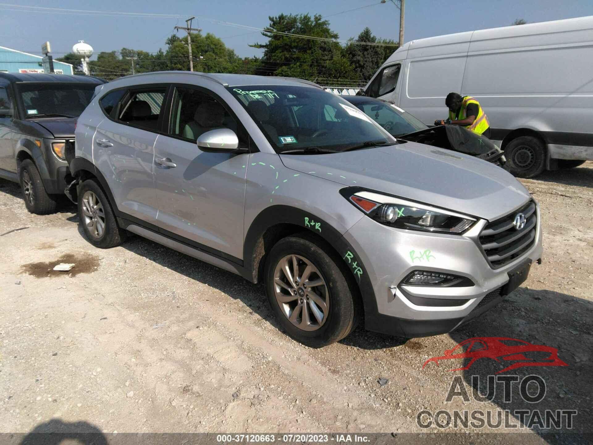 HYUNDAI TUCSON 2017 - KM8J3CA46HU527491