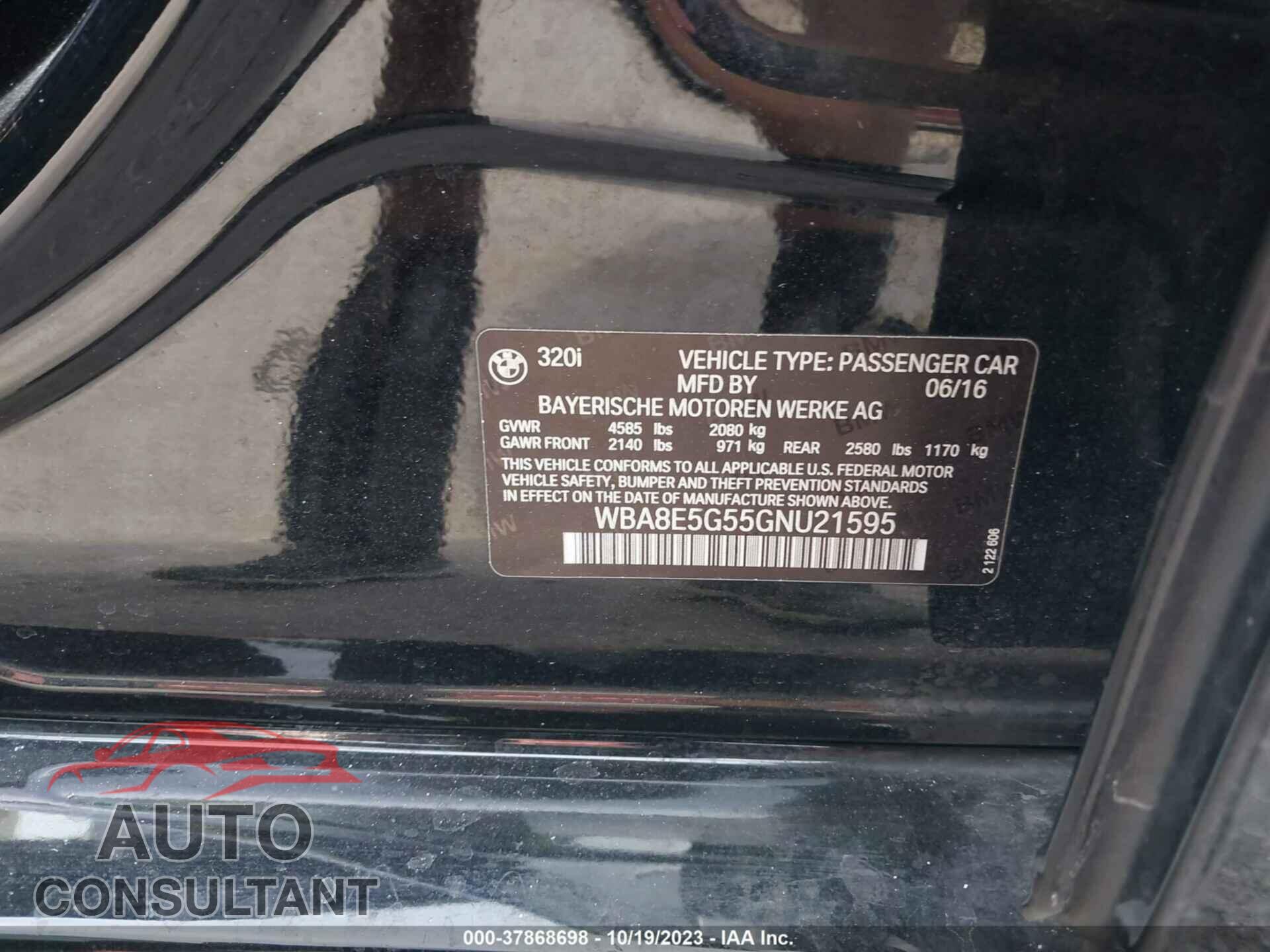 BMW 320I 2016 - WBA8E5G55GNU21595