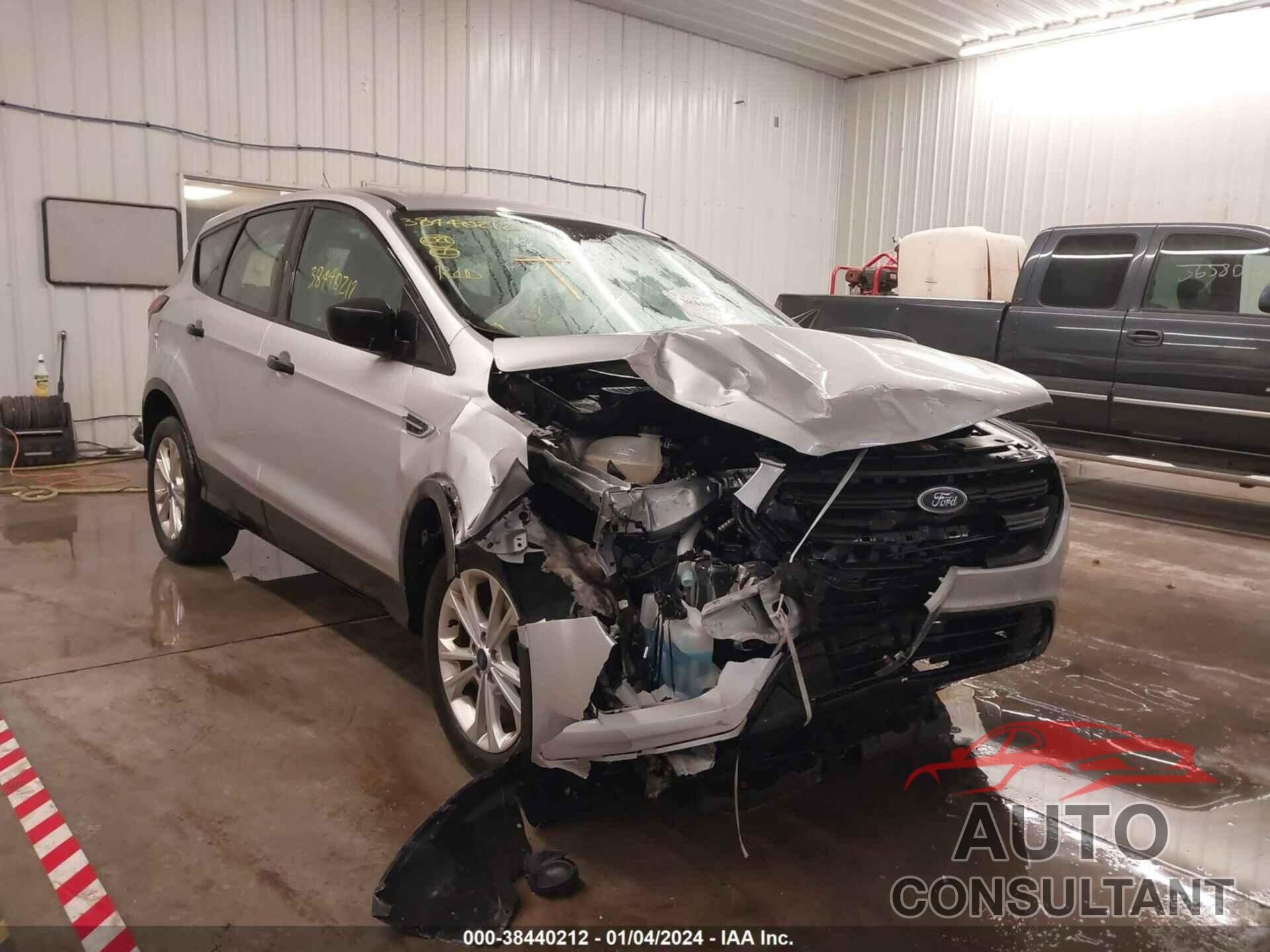 FORD ESCAPE 2019 - 1FMCU0F74KUA95675