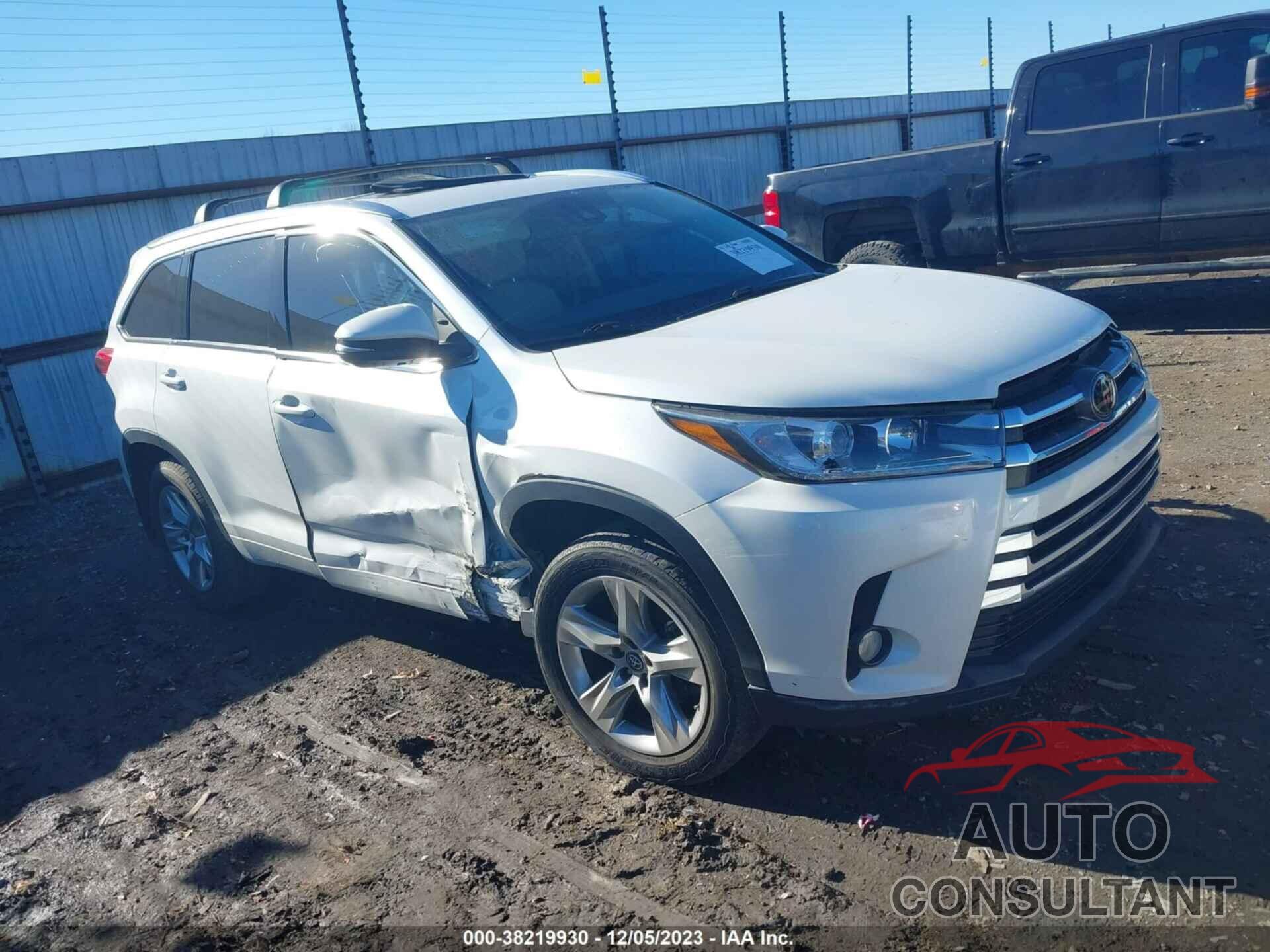 TOYOTA HIGHLANDER 2017 - 5TDYZRFH3HS216136