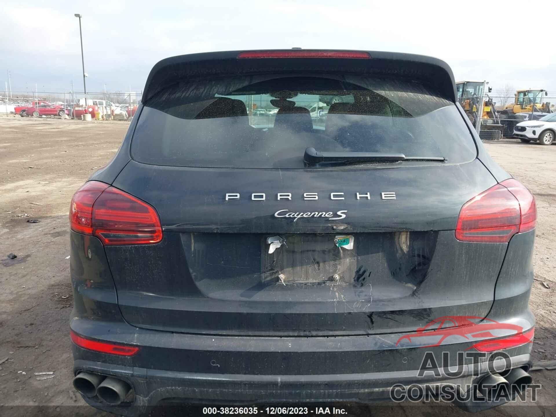 PORSCHE CAYENNE 2016 - WP1AB2A24GLA96989