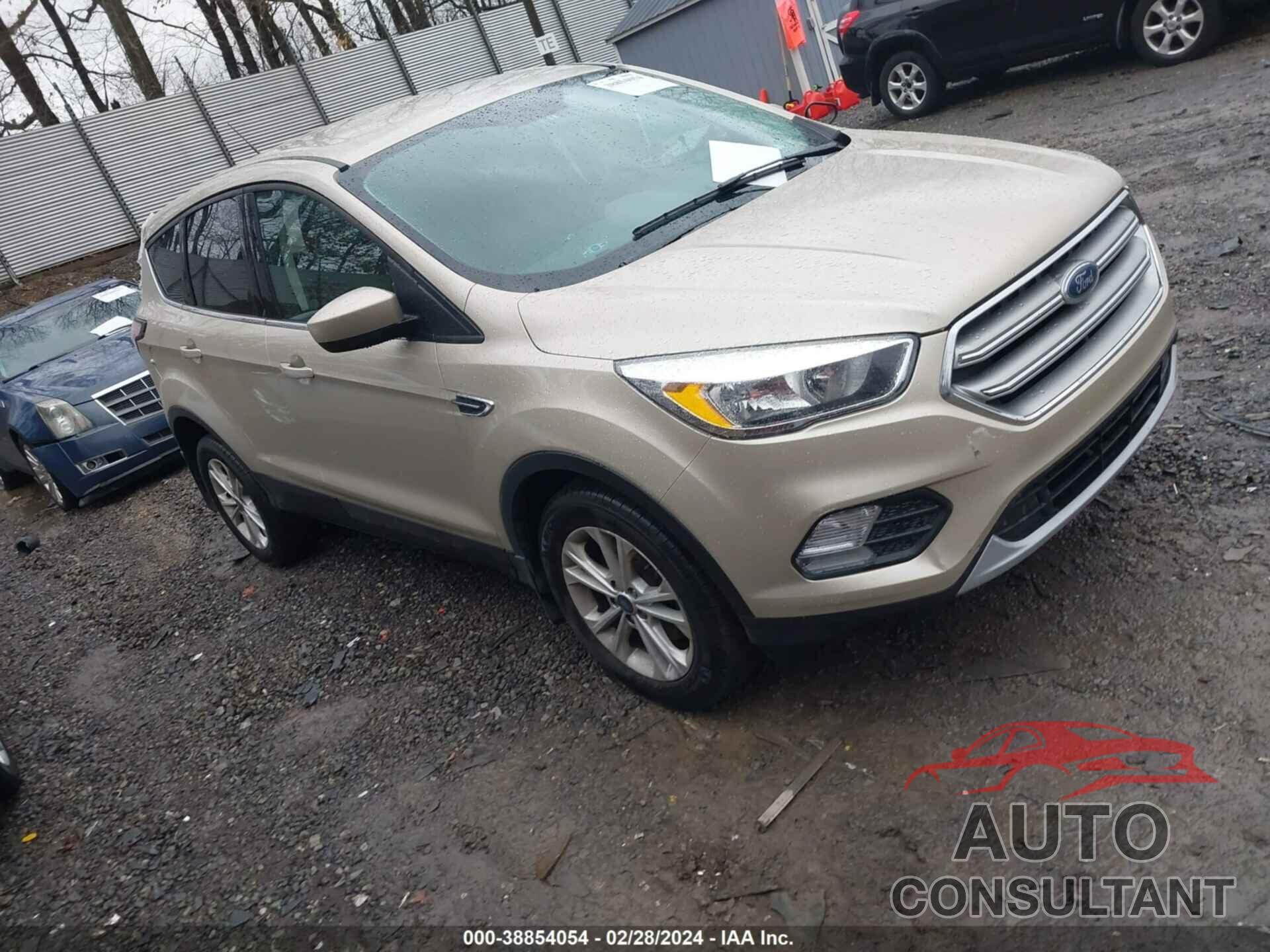 FORD ESCAPE 2017 - 1FMCU9GD5HUE89655