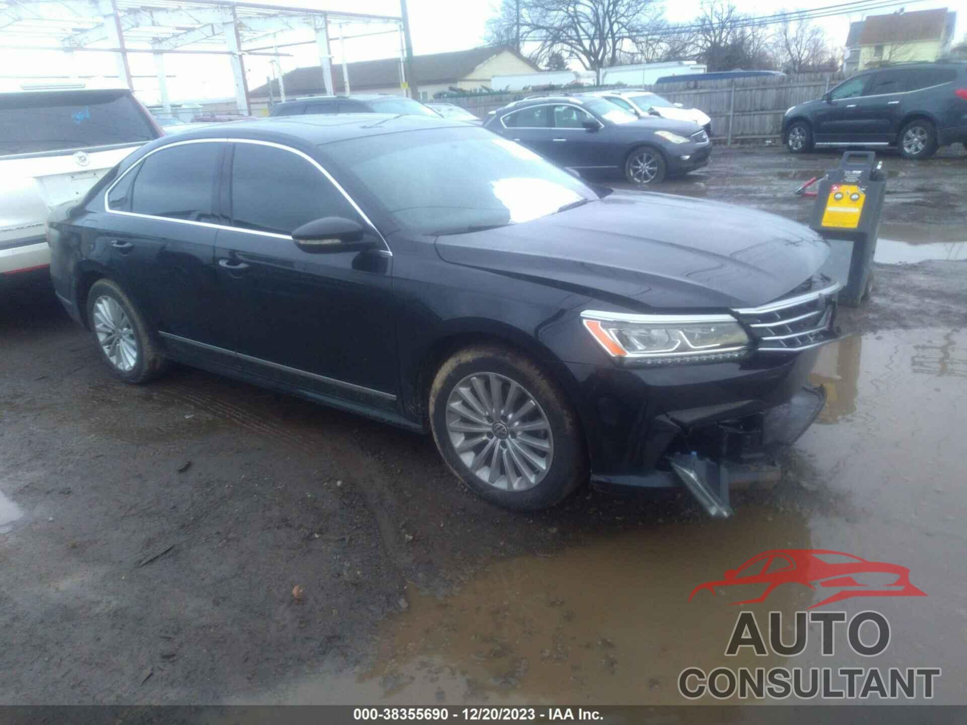 VOLKSWAGEN PASSAT 2017 - 1VWBT7A35HC018826