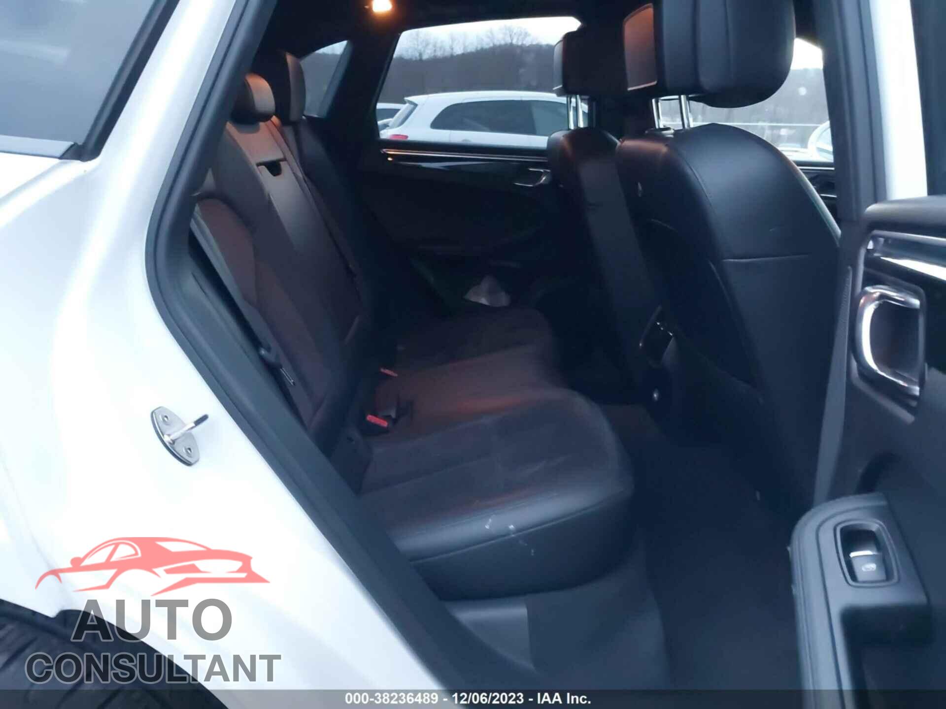 PORSCHE MACAN 2016 - WP1AB2A51GLB48024