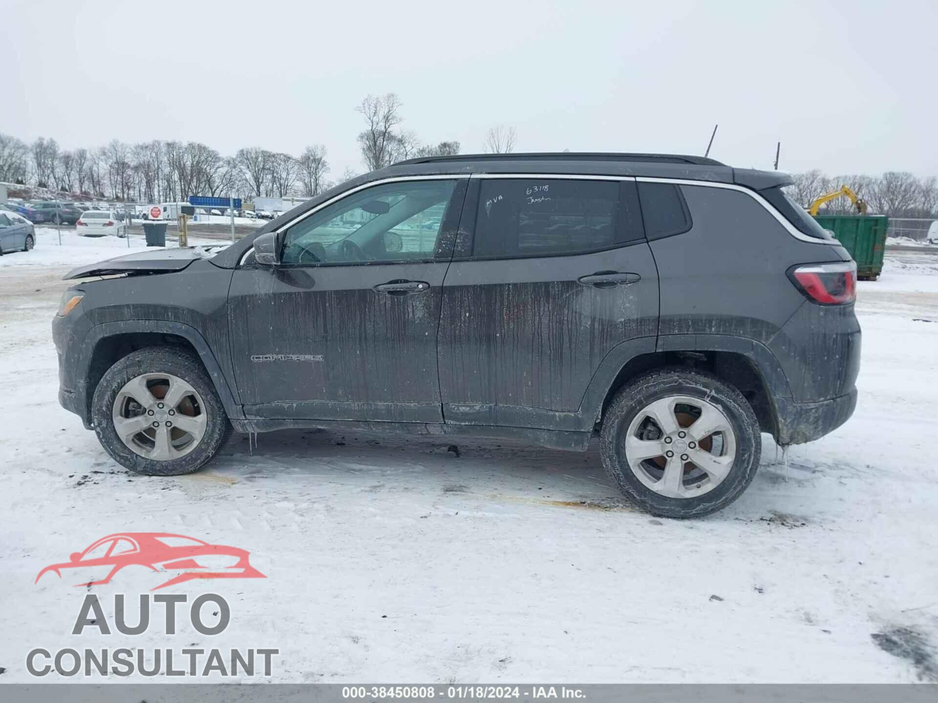 JEEP COMPASS 2018 - 3C4NJDBB7JT418097