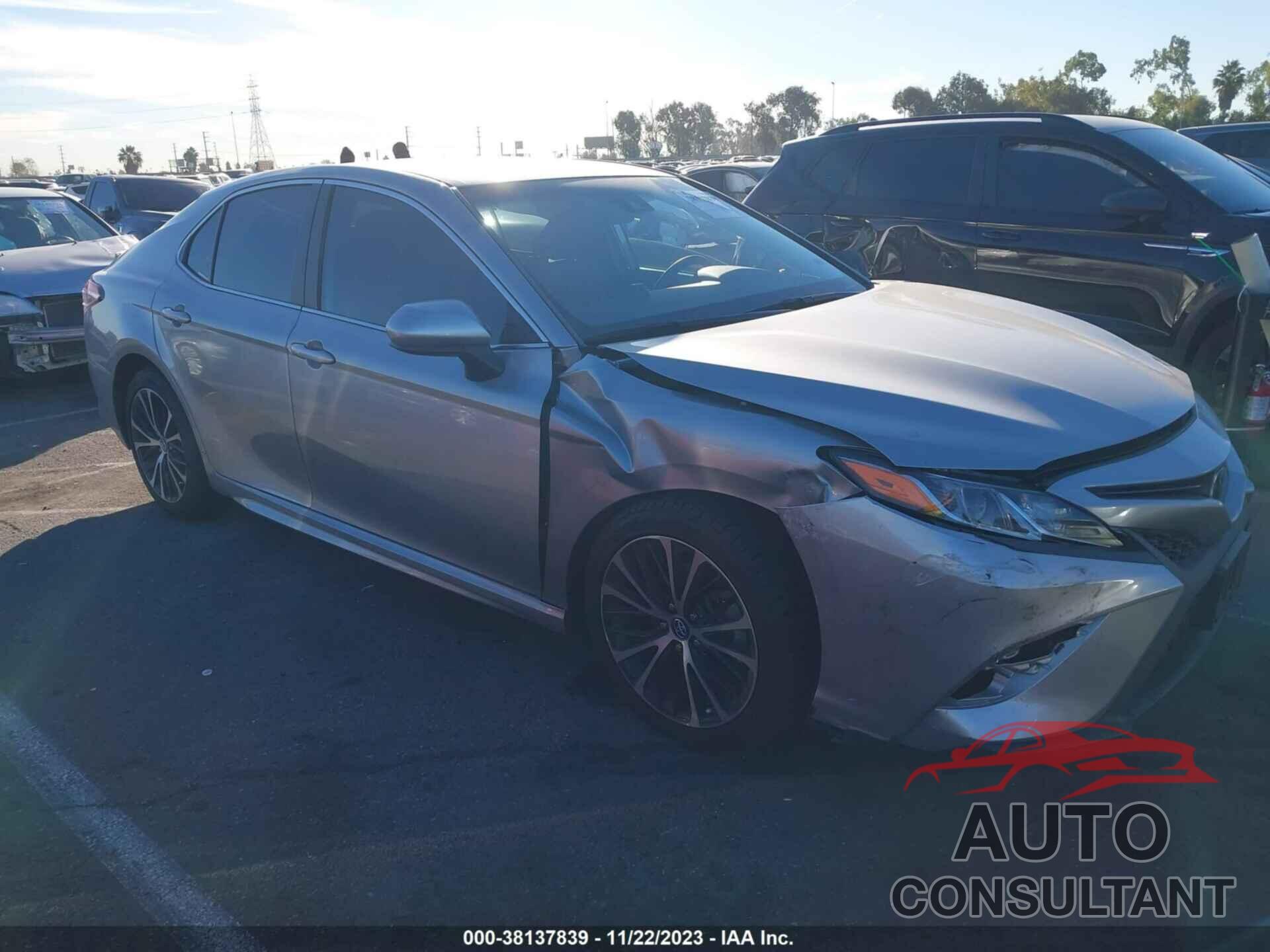 TOYOTA CAMRY 2019 - 4T1B11HK9KU699234