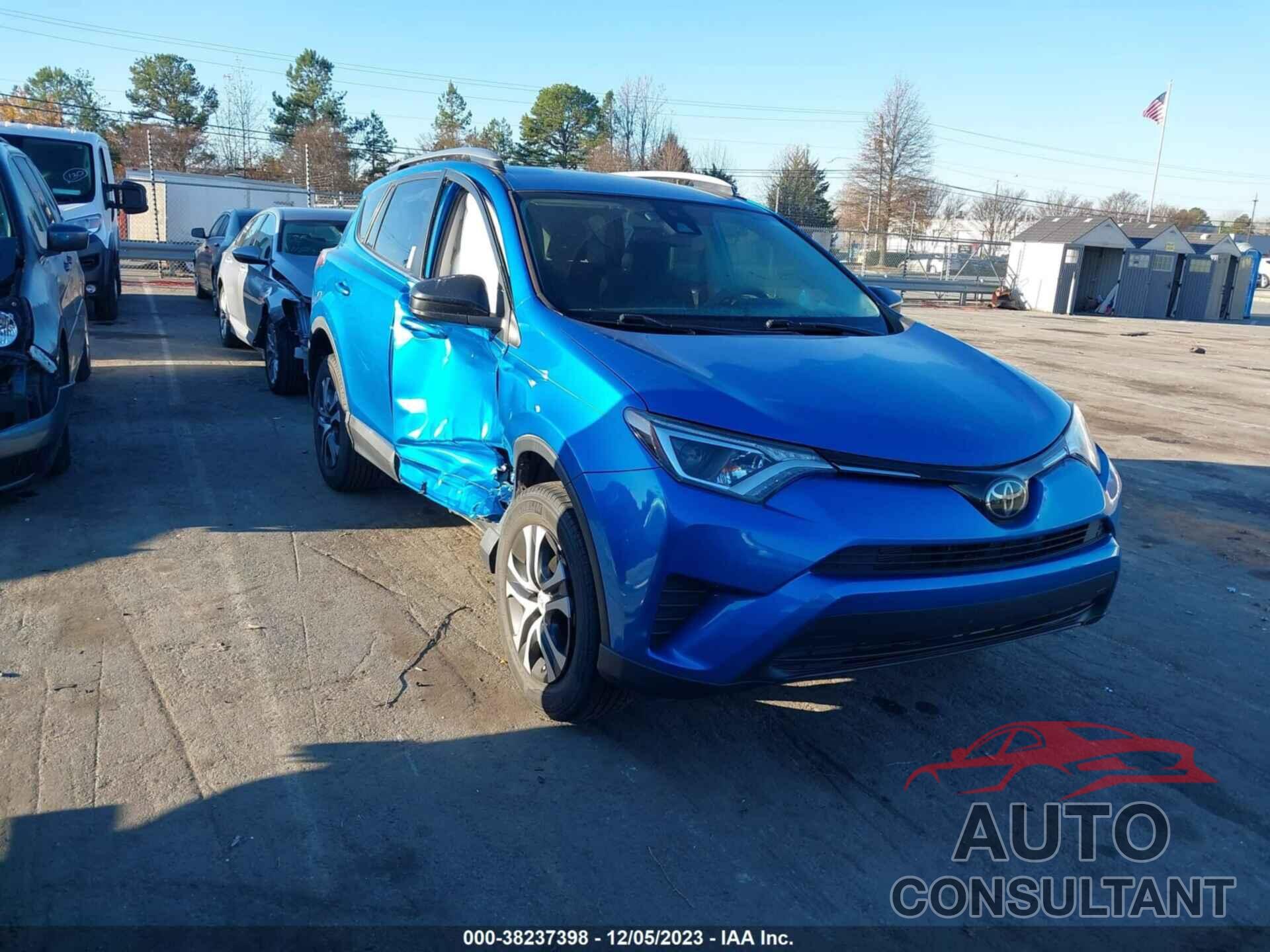 TOYOTA RAV4 2018 - 2T3ZFREV3JW466842