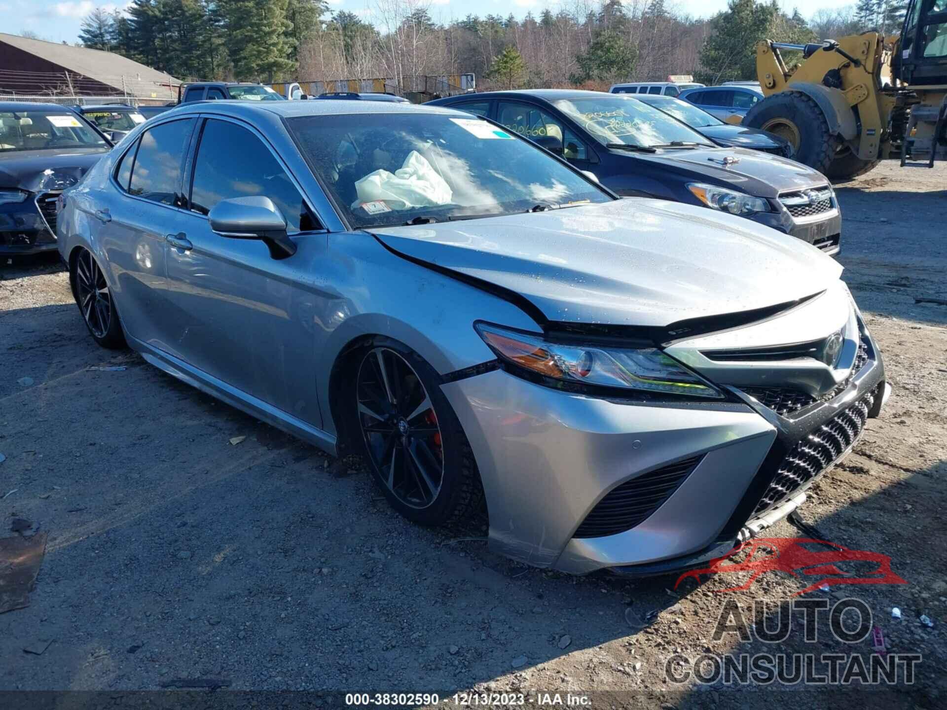 TOYOTA CAMRY 2018 - 4T1B61HK2JU003278