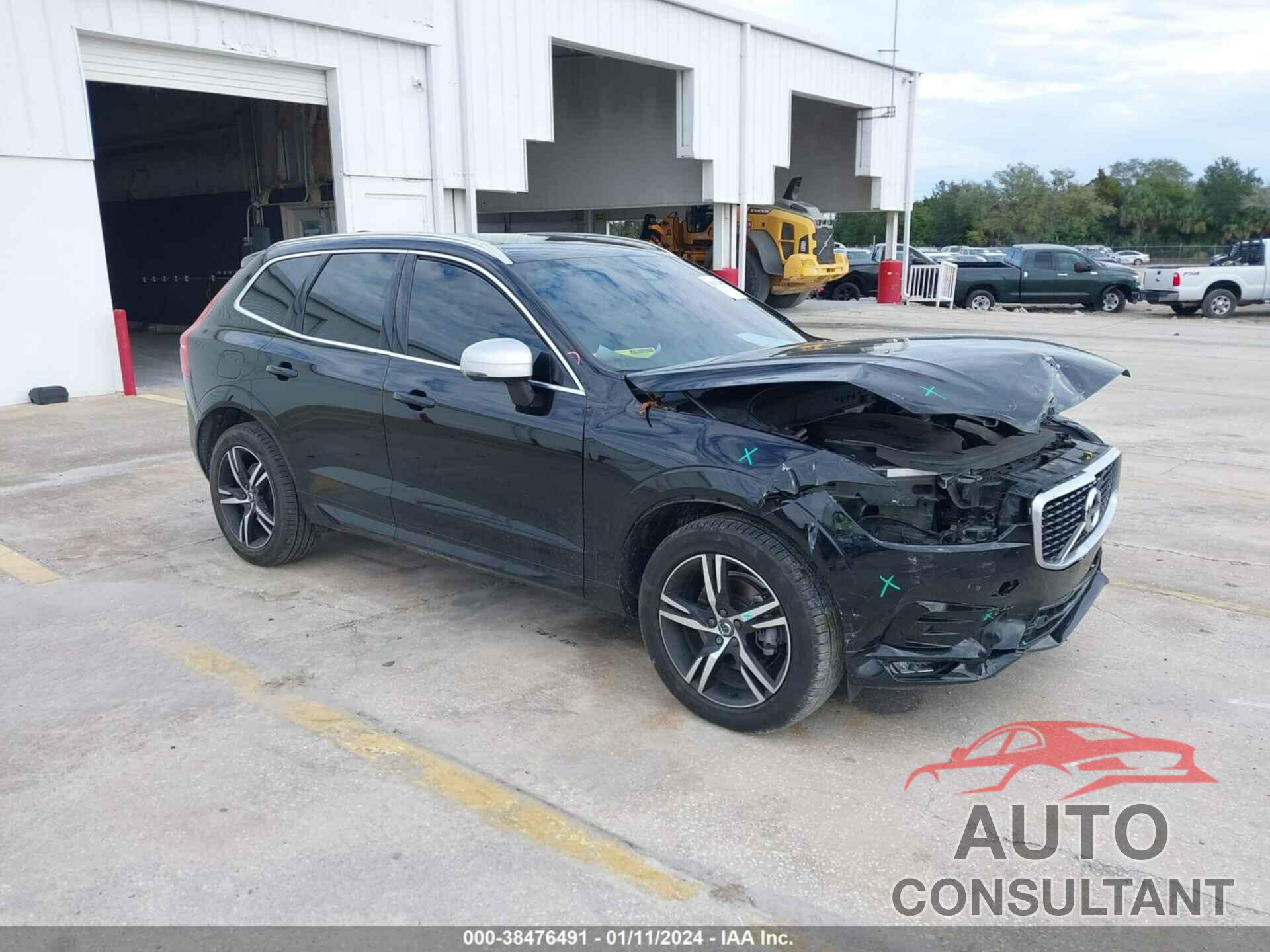 VOLVO XC60 2019 - LYV102RM3KB284364