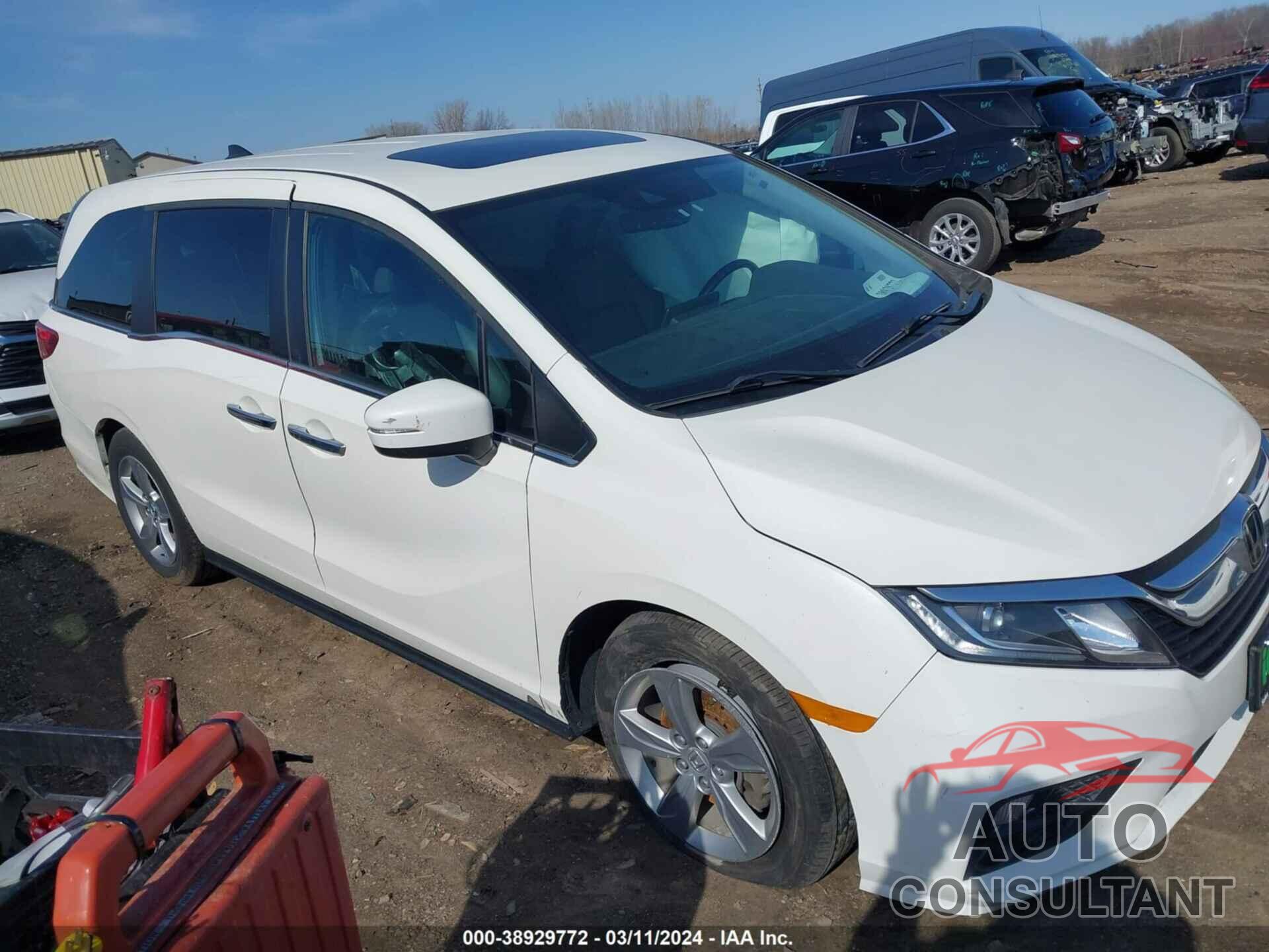 HONDA ODYSSEY 2018 - 5FNRL6H77JB053946