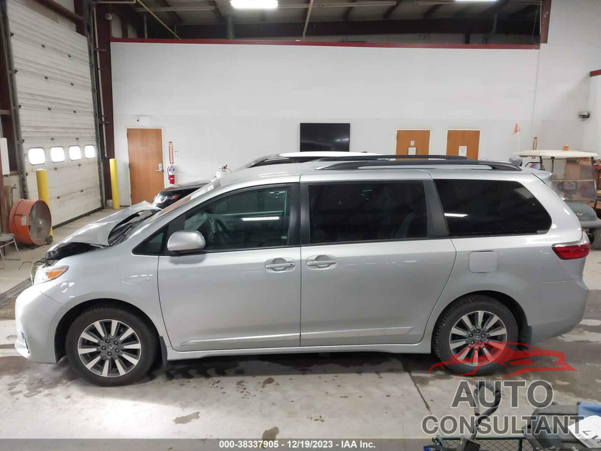 TOYOTA SIENNA 2020 - 5TDJZ3DC1LS242636