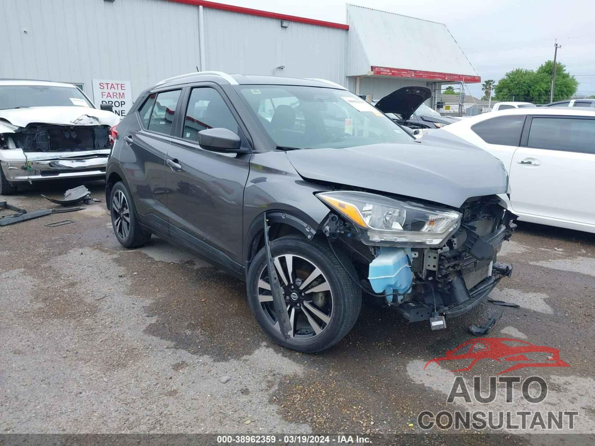 NISSAN KICKS 2018 - 3N1CP5CU4JL501484