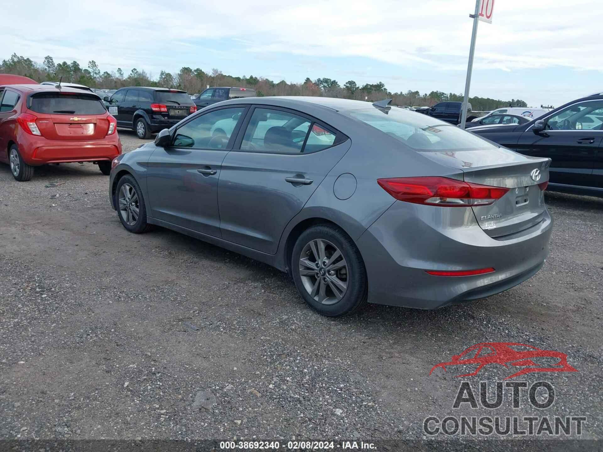 HYUNDAI ELANTRA 2018 - 5NPD84LF3JH375399