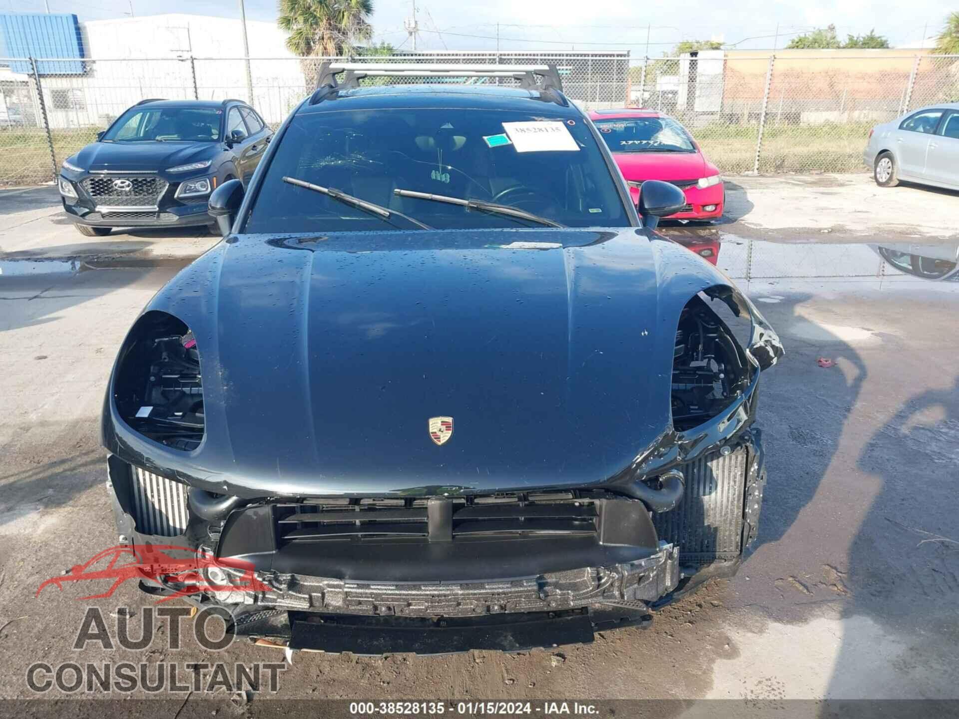 PORSCHE MACAN 2017 - WP1AB2A52HLB14871