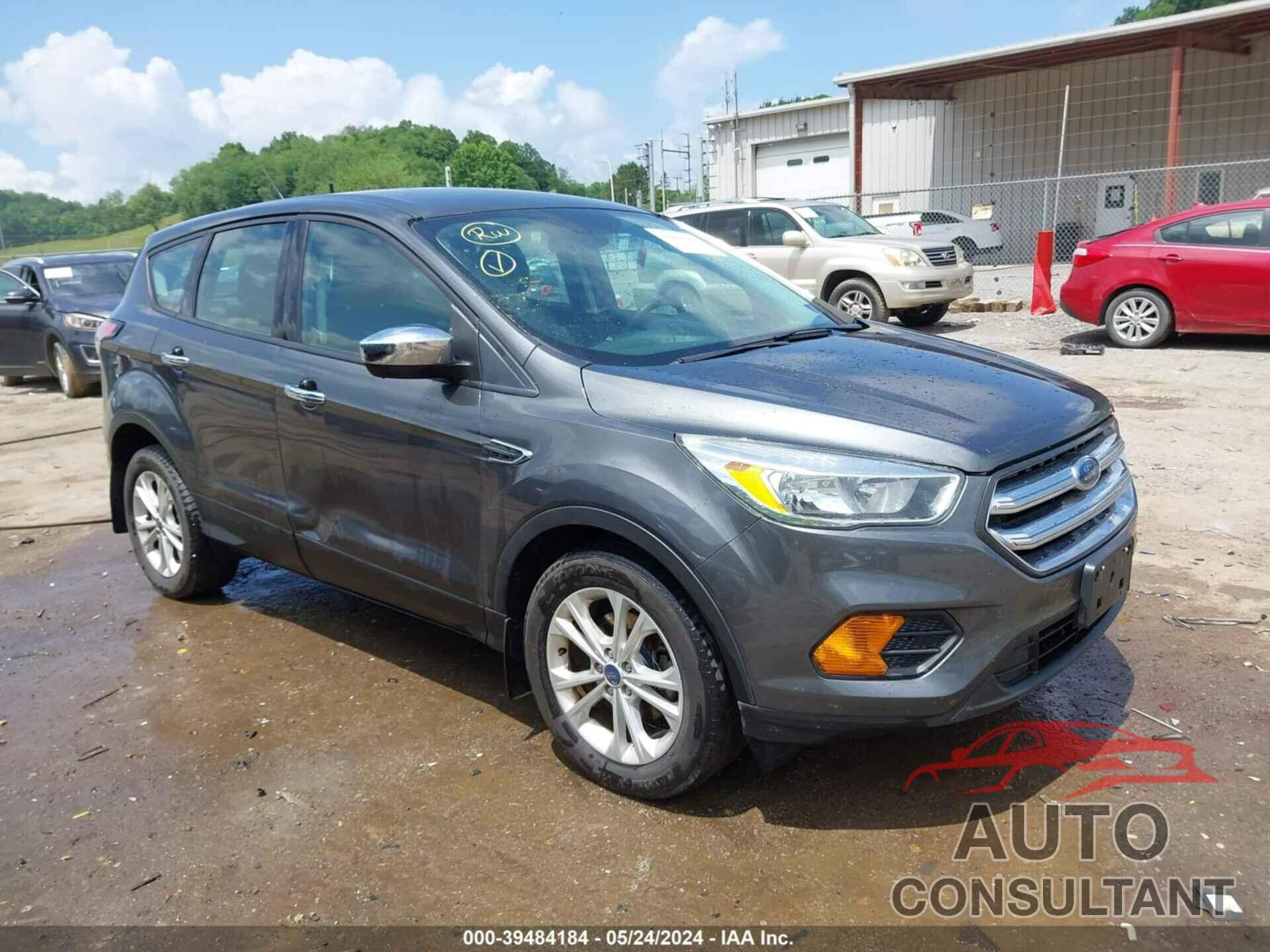 FORD ESCAPE 2017 - 1FMCU0F72HUC32797