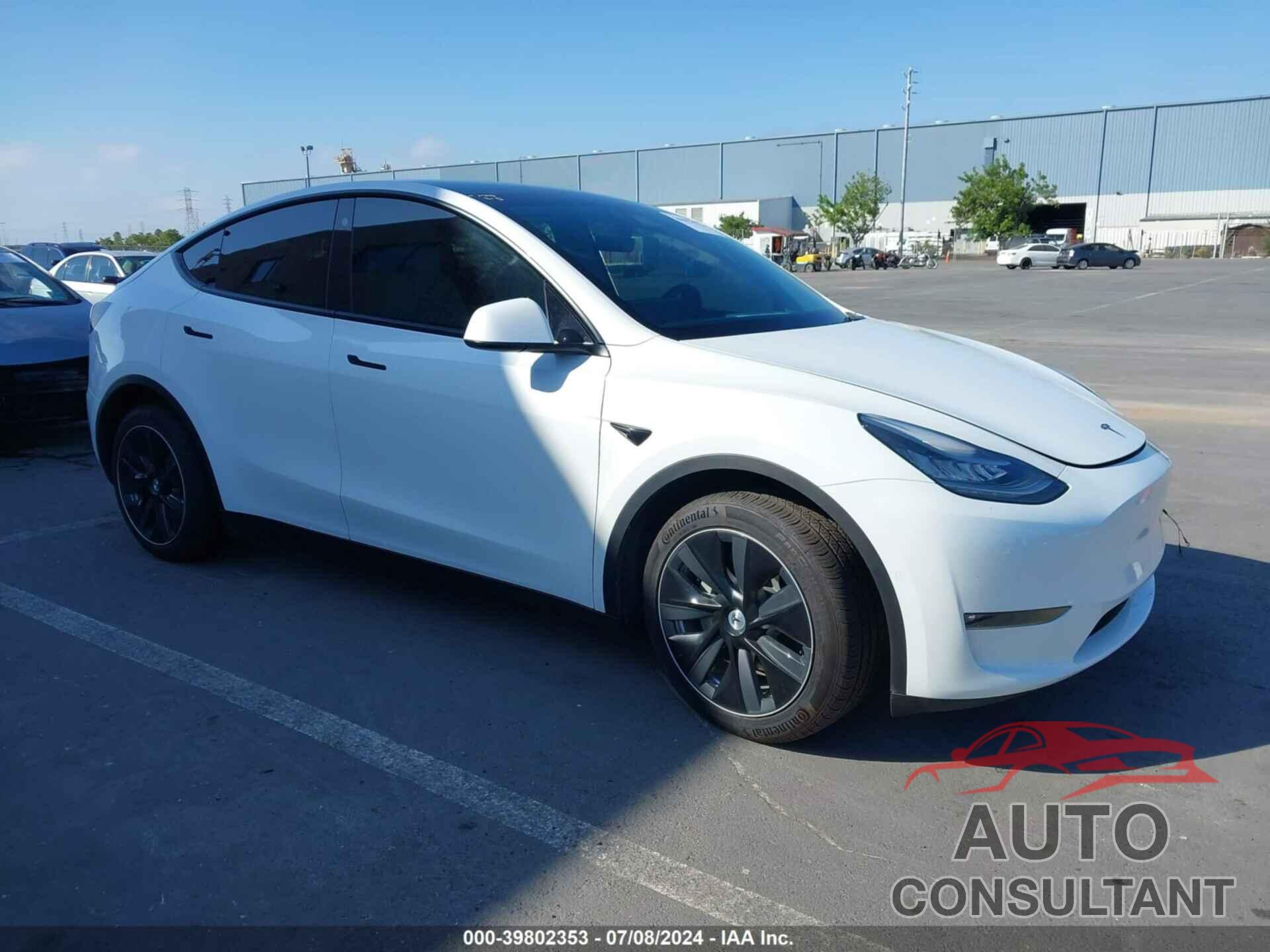 TESLA MODEL Y 2021 - 5YJYGDEE2MF152086