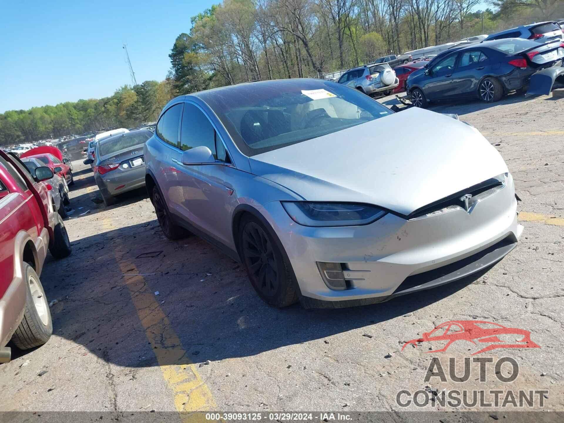 TESLA MODEL X 2016 - 5YJXCAE27GF002992