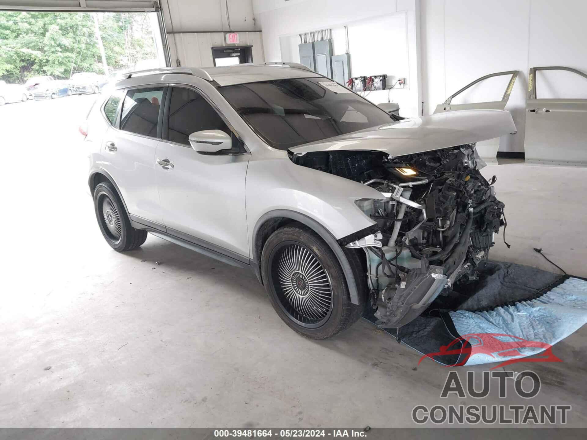 NISSAN ROGUE 2017 - KNMAT2MT4HP614323