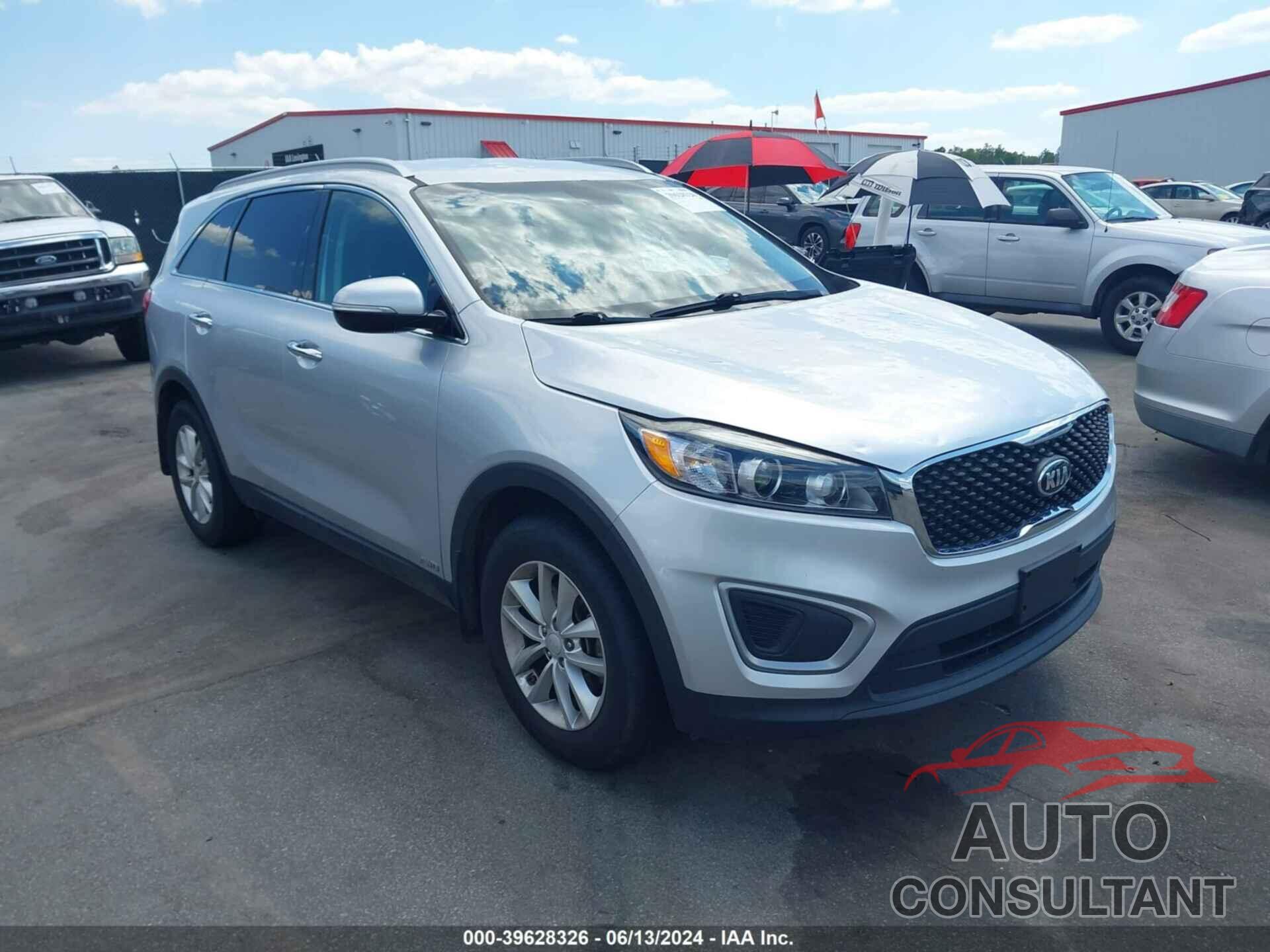 KIA SORENTO 2017 - 5XYPGDA33HG327329