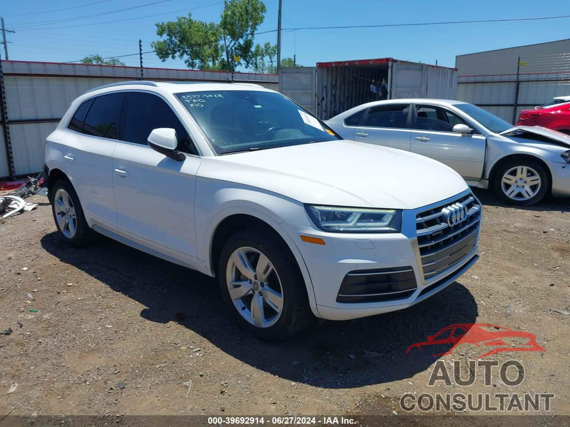 AUDI Q5 2018 - WA1BNAFY7J2106832