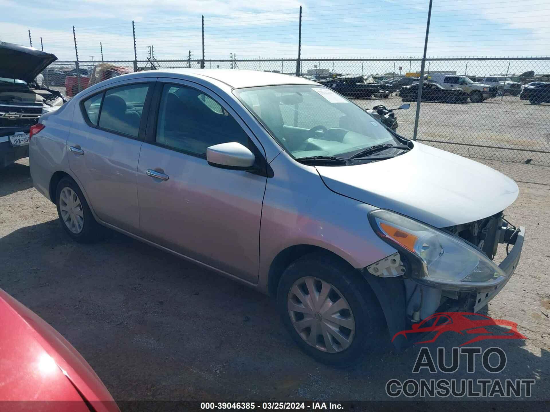 NISSAN VERSA 2017 - 3N1CN7AP2HL804465