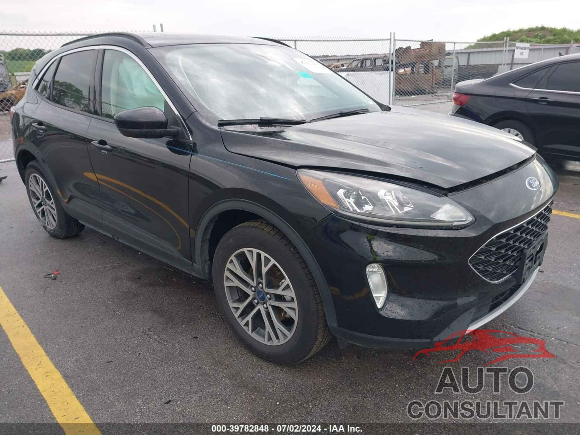 FORD ESCAPE 2021 - 1FMCU9H61MUB26277