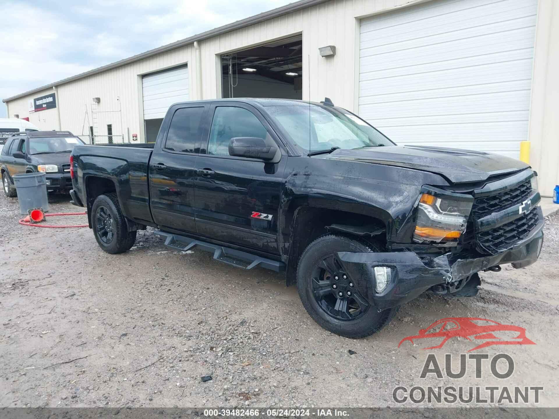 CHEVROLET SILVERADO 1500 2018 - 1GCVKREC2JZ170994