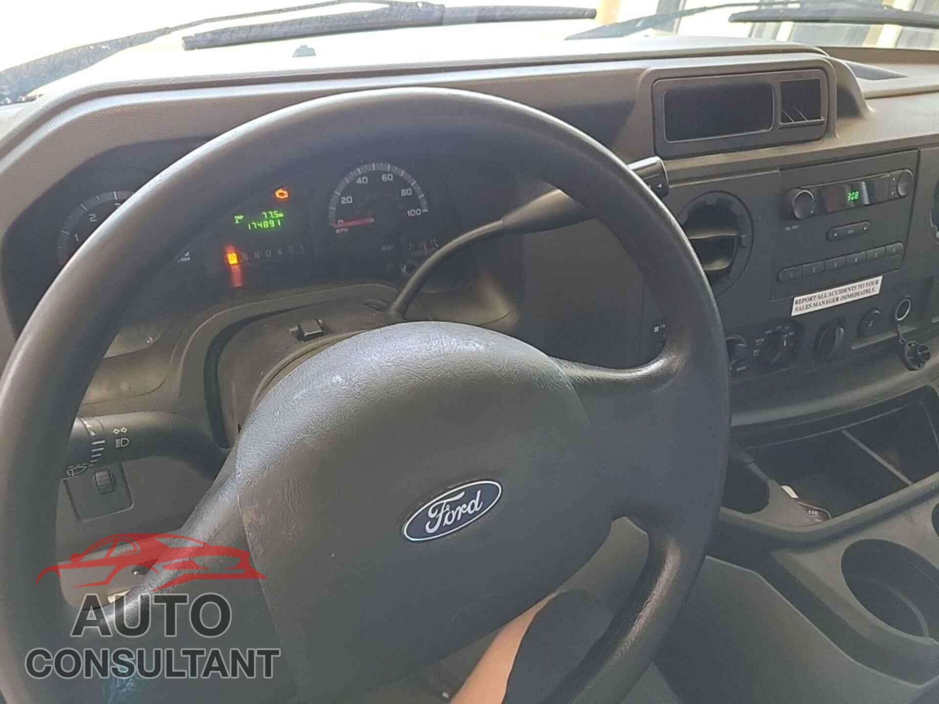 FORD ECONOLINE 2017 - 1FDXE4FS3HDC68623